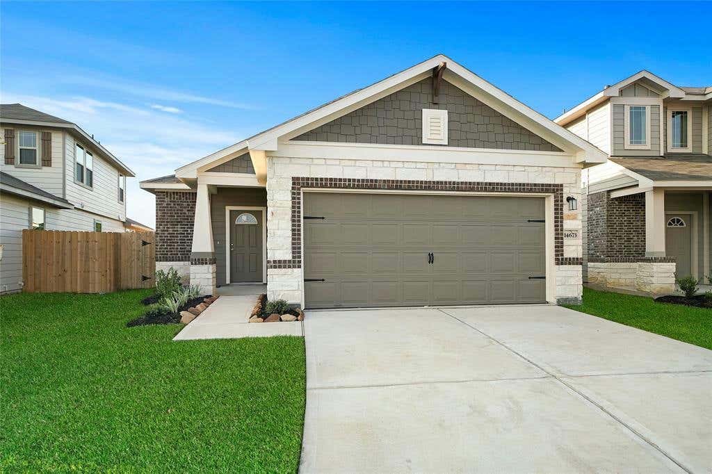 1071 GARDEN SUN DR, BELLVILLE, TX 77418, photo 1 of 9