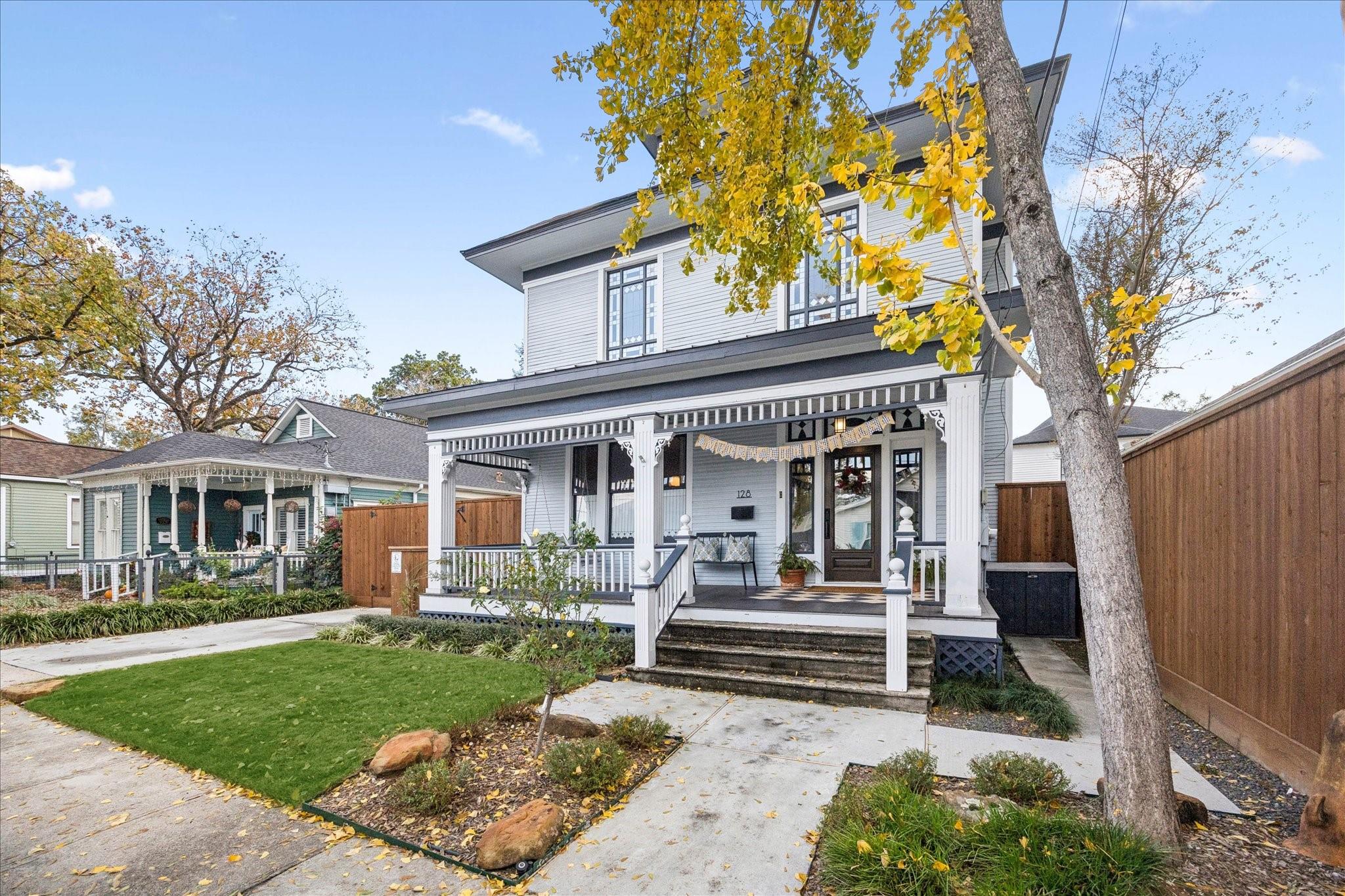 Houston, Texas, 77009, United States, 4 Bedrooms Bedrooms, ,2 BathroomsBathrooms,Residential,Active,2006963