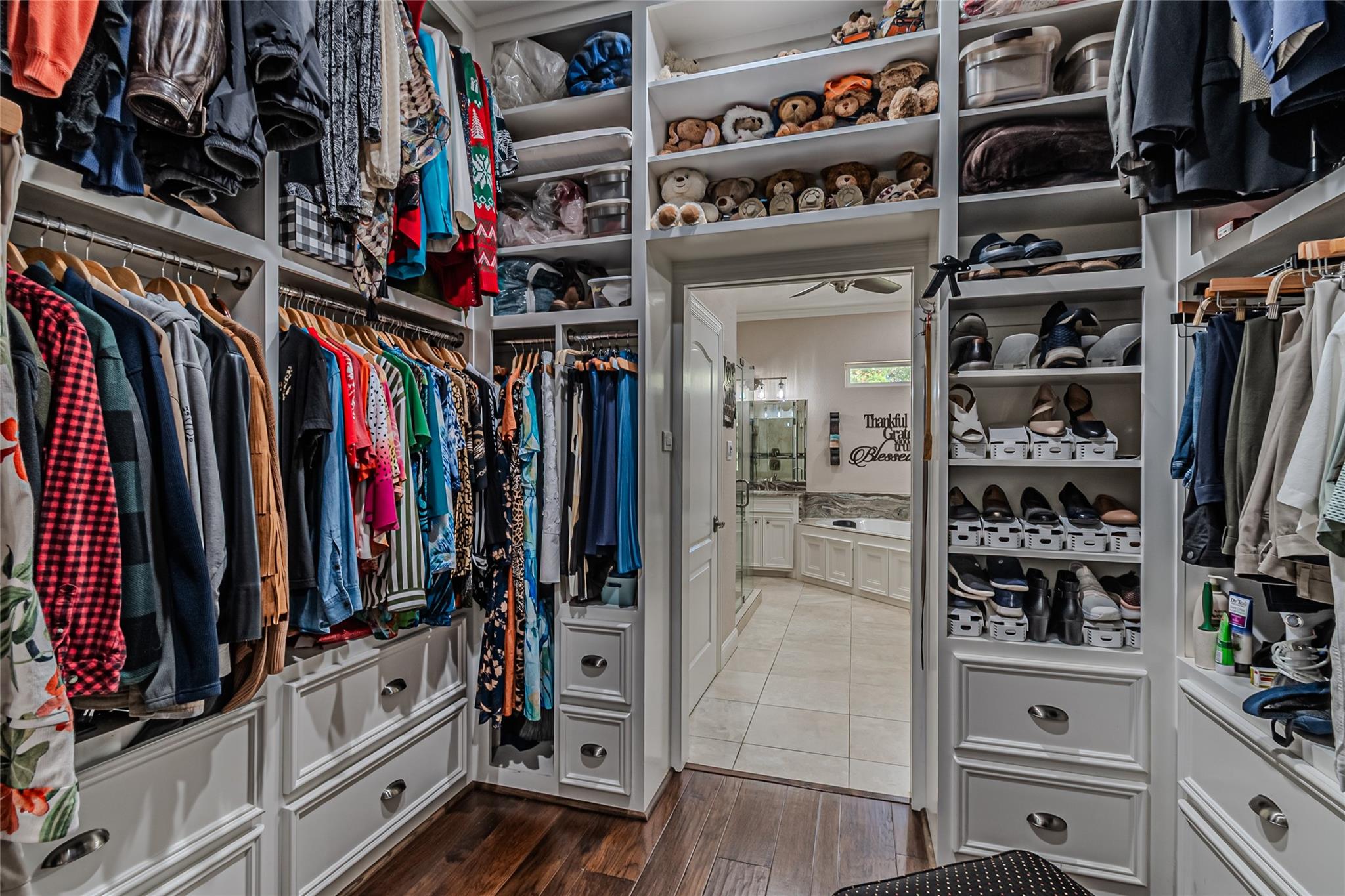 Montgomery, Texas, 77316, United States, 4 Bedrooms Bedrooms, ,7 BathroomsBathrooms,Residential,Active,1993945