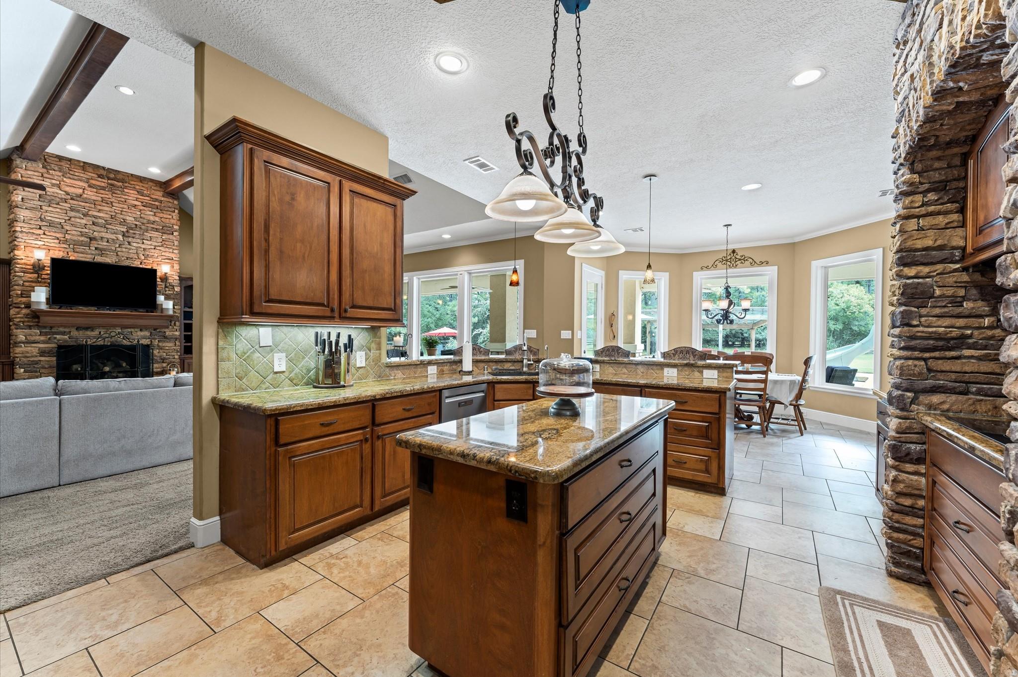 Magnolia, Texas, 77354, United States, 4 Bedrooms Bedrooms, ,5 BathroomsBathrooms,Residential,Active,1903221