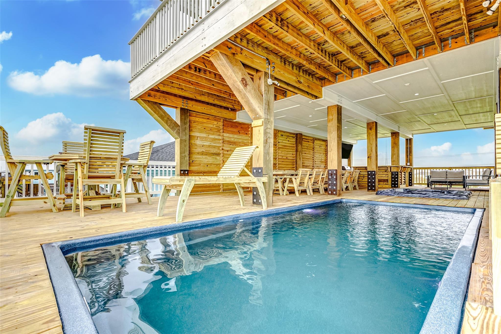 Gilchrist, Texas, 77617, United States, 3 Bedrooms Bedrooms, ,4 BathroomsBathrooms,Residential,Active,1761250