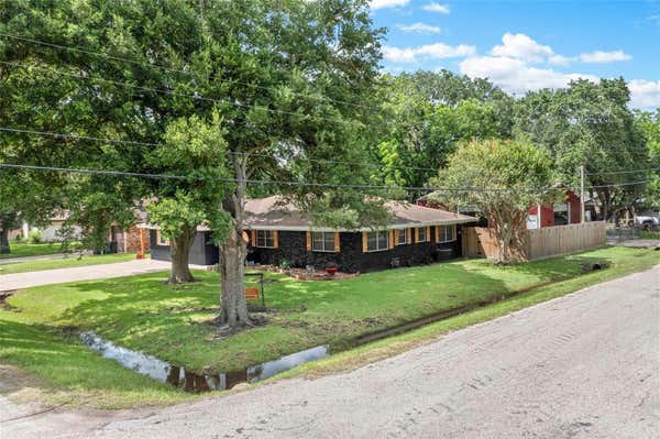 1531 AVENUE D, DANBURY, TX 77534 - Image 1