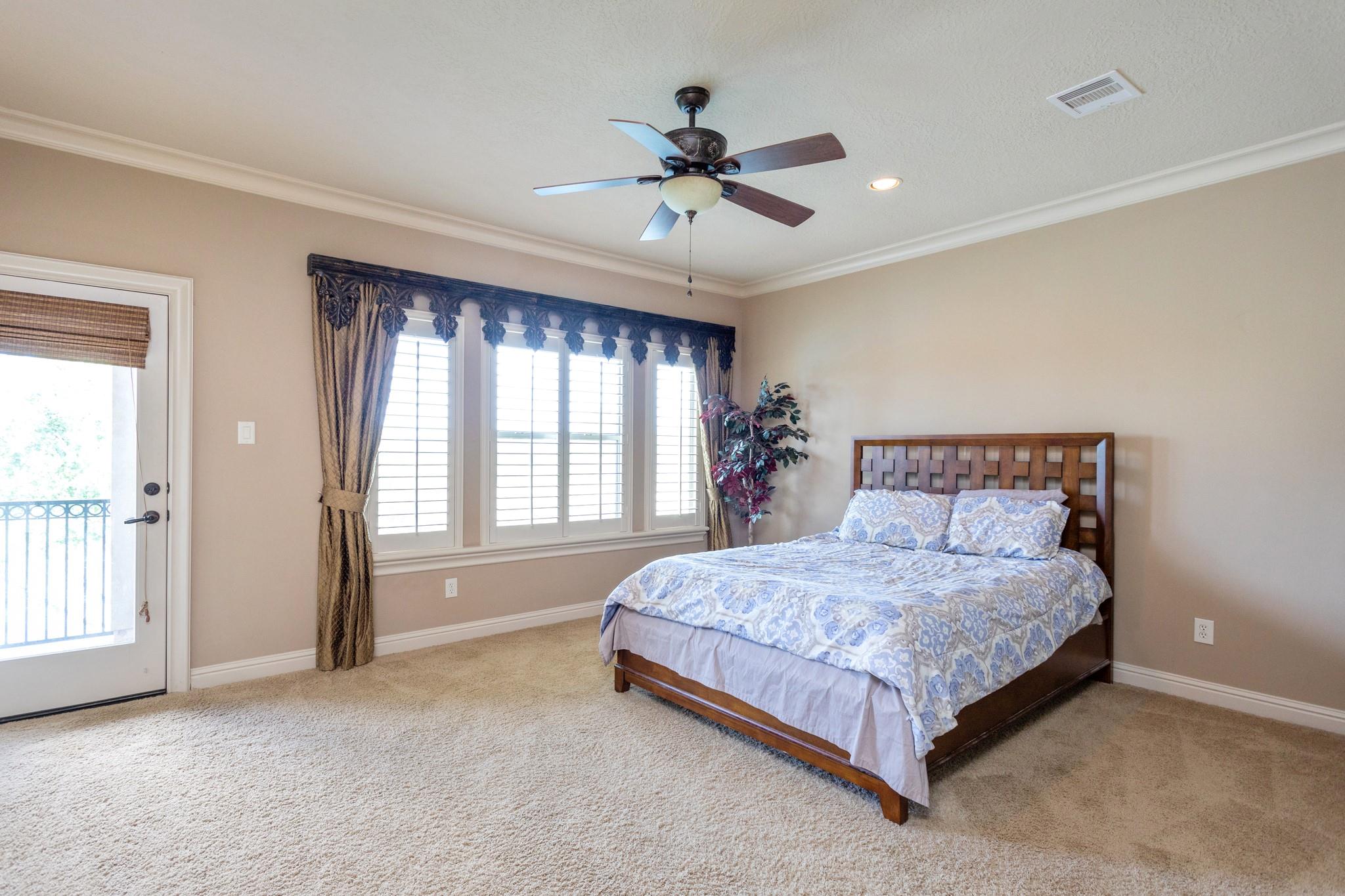 Sugar Land, Texas, 77479, United States, 6 Bedrooms Bedrooms, ,8 BathroomsBathrooms,Residential,Active,1933716