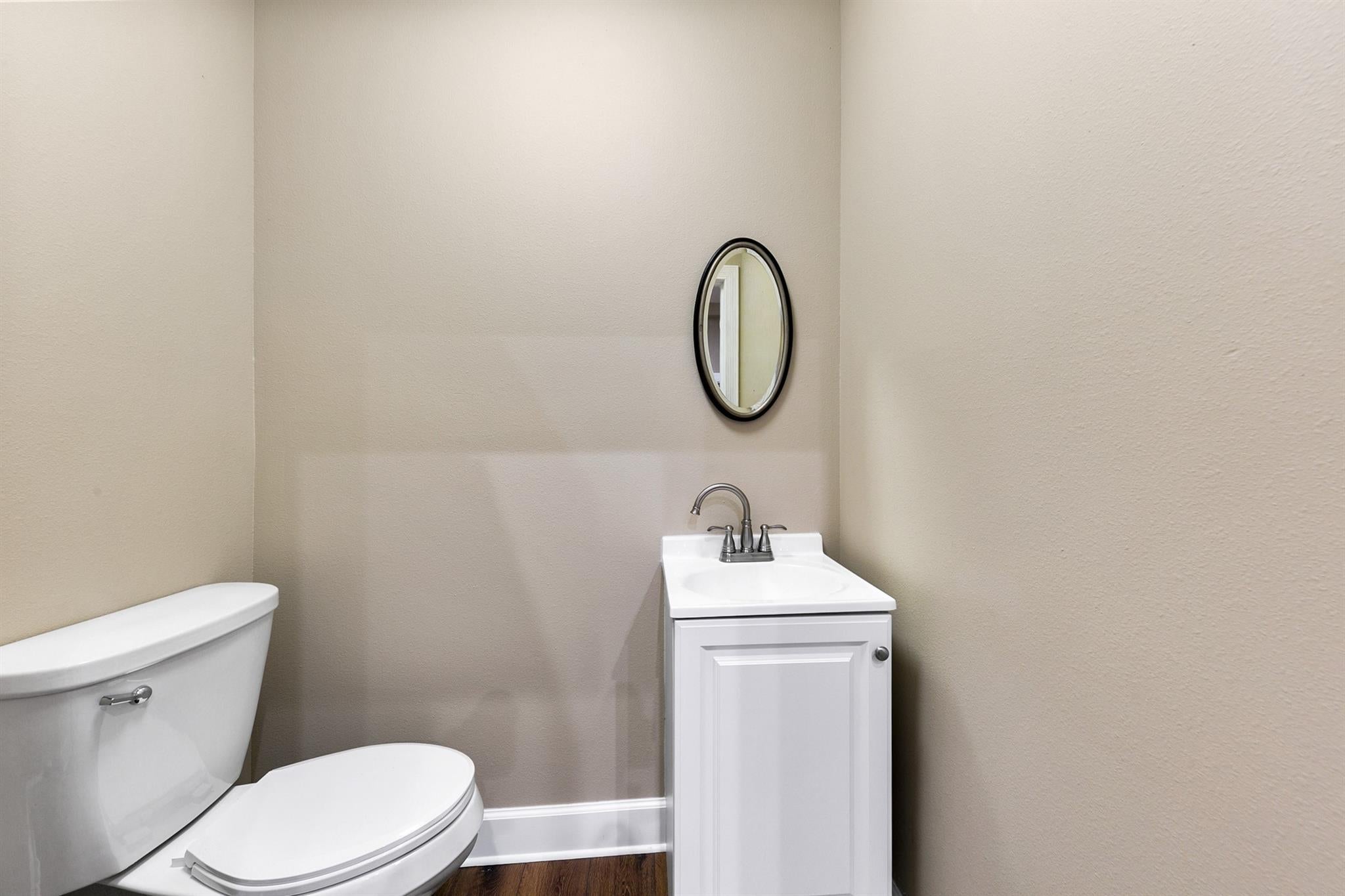 Highlands, Texas, 77562, United States, ,3 BathroomsBathrooms,Residential,Active,1780312