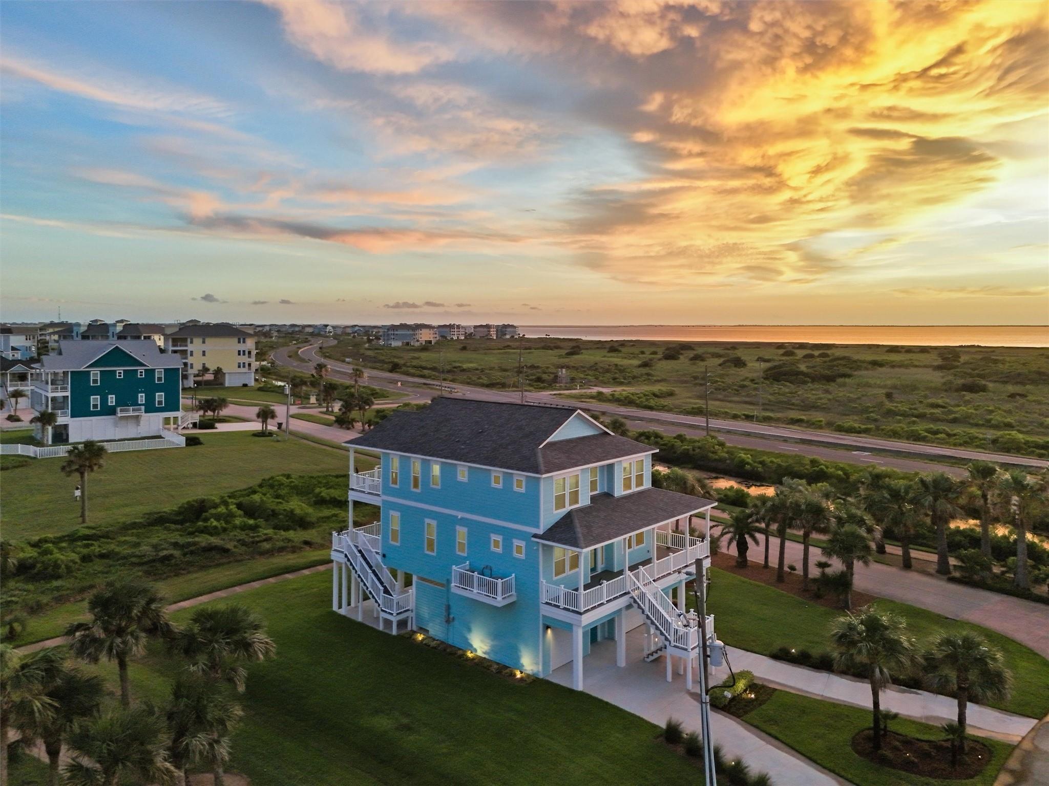 Galveston, Texas, 77554, United States, 4 Bedrooms Bedrooms, ,5 BathroomsBathrooms,Residential,Active,2007141