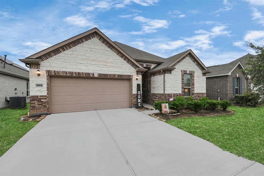 22214 WAVE HILL LN, RICHMOND, TX 77469, photo 1 of 25