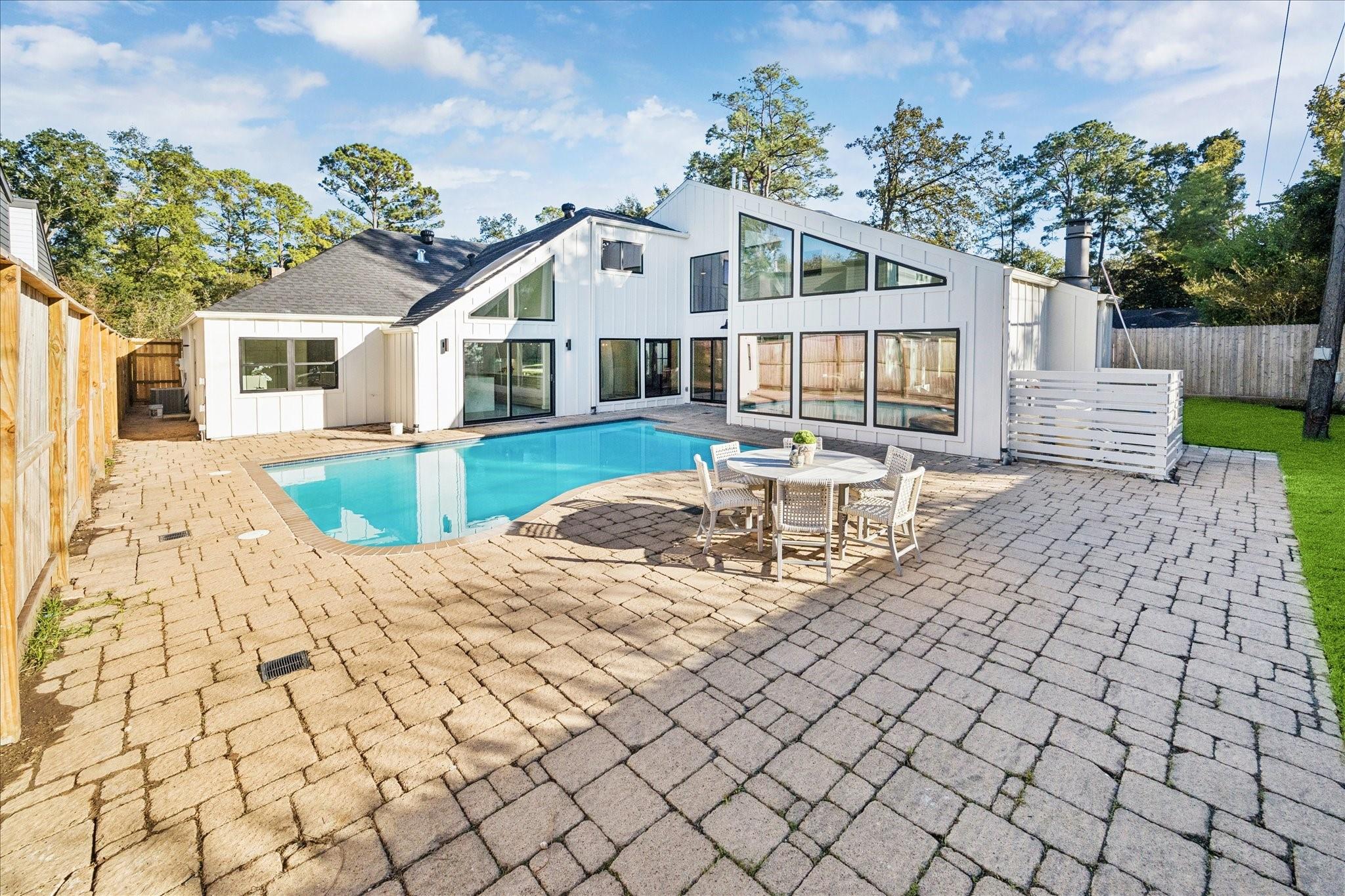 Houston, Texas, 77079, United States, 5 Bedrooms Bedrooms, ,4 BathroomsBathrooms,Residential,Active,1973310