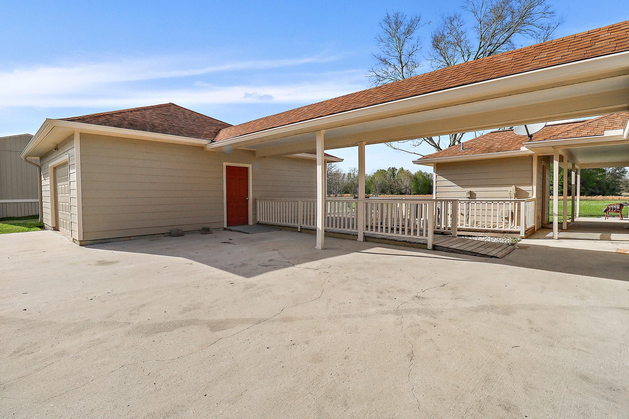 Crosby, Texas, 77532, United States, 4 Bedrooms Bedrooms, ,2 BathroomsBathrooms,Residential,Active,2003559