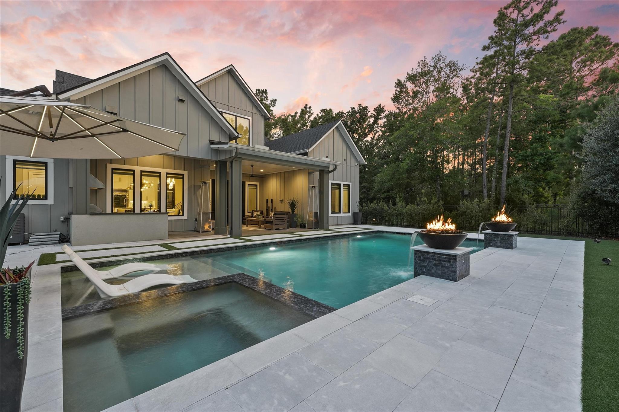 Montgomery, Texas, 77316, United States, 4 Bedrooms Bedrooms, ,6 BathroomsBathrooms,Residential,Active,1905108