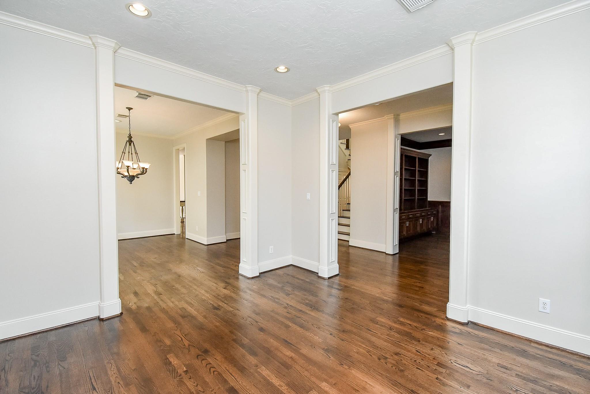 Houston, Texas, 77098, United States, 4 Bedrooms Bedrooms, ,4 BathroomsBathrooms,Residential,Pending,2007219