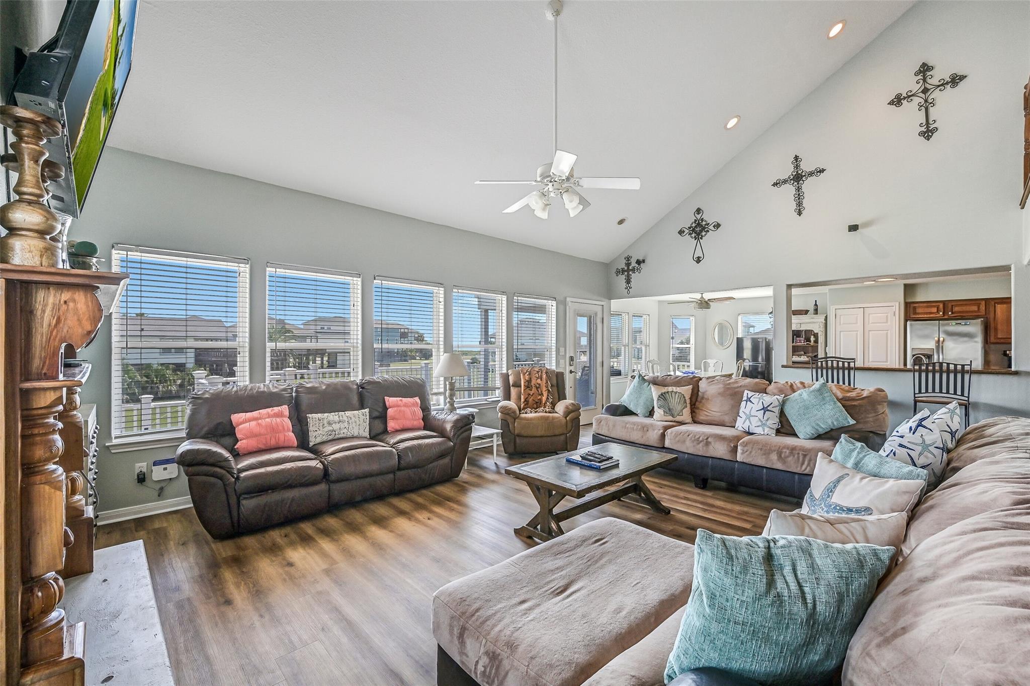 Galveston, Texas, 77554, United States, 4 Bedrooms Bedrooms, ,4 BathroomsBathrooms,Residential,Active,1954414