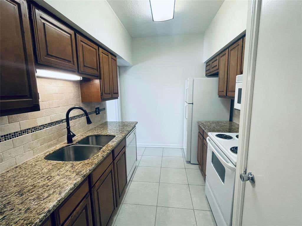 2475 UNDERWOOD ST APT 184, HOUSTON, TX 77030, photo 1 of 20