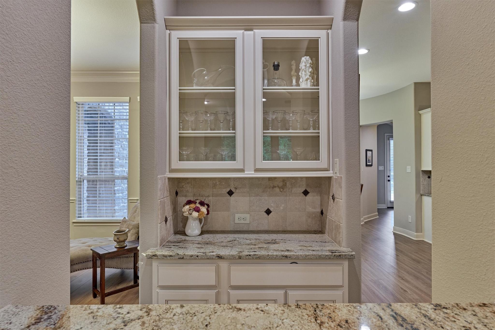 Montgomery, Texas, 77316, United States, 5 Bedrooms Bedrooms, ,4 BathroomsBathrooms,Residential,Active,1927663