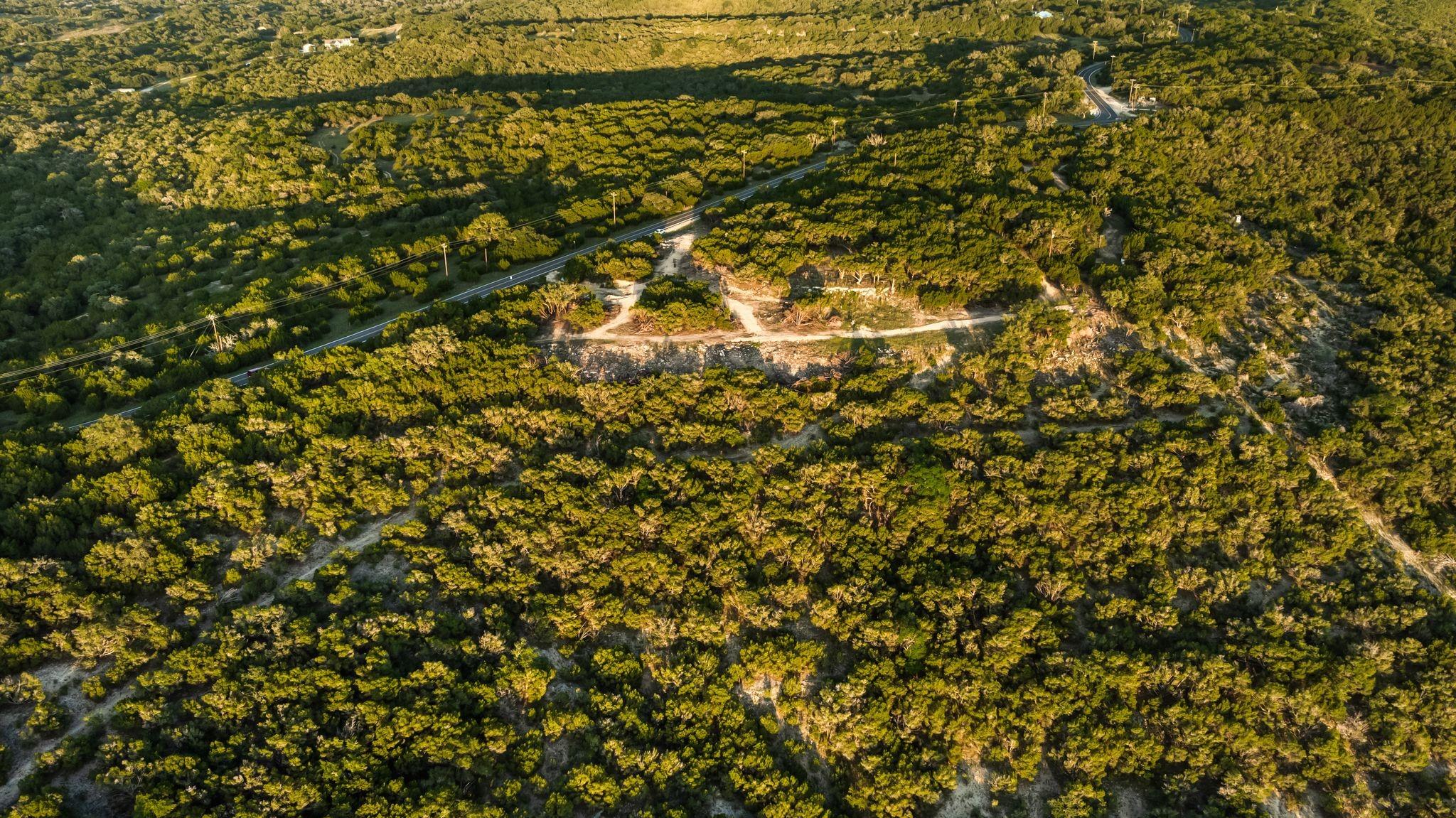 Marble Falls, Texas, 78654, United States, 4 Bedrooms Bedrooms, ,5 BathroomsBathrooms,Residential,Active,1913986