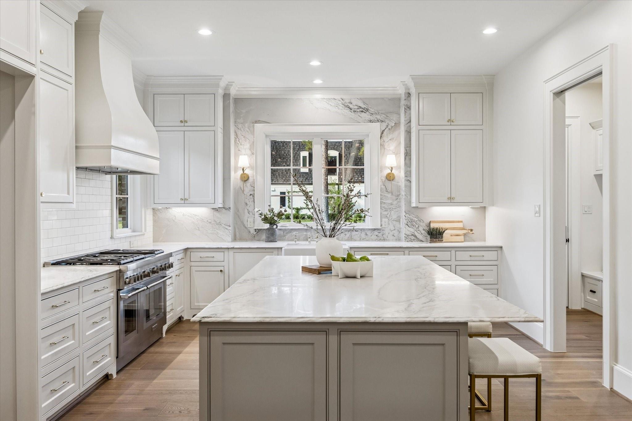 Houston, Texas, 77024, United States, 6 Bedrooms Bedrooms, ,5 BathroomsBathrooms,Residential,Active,1992229