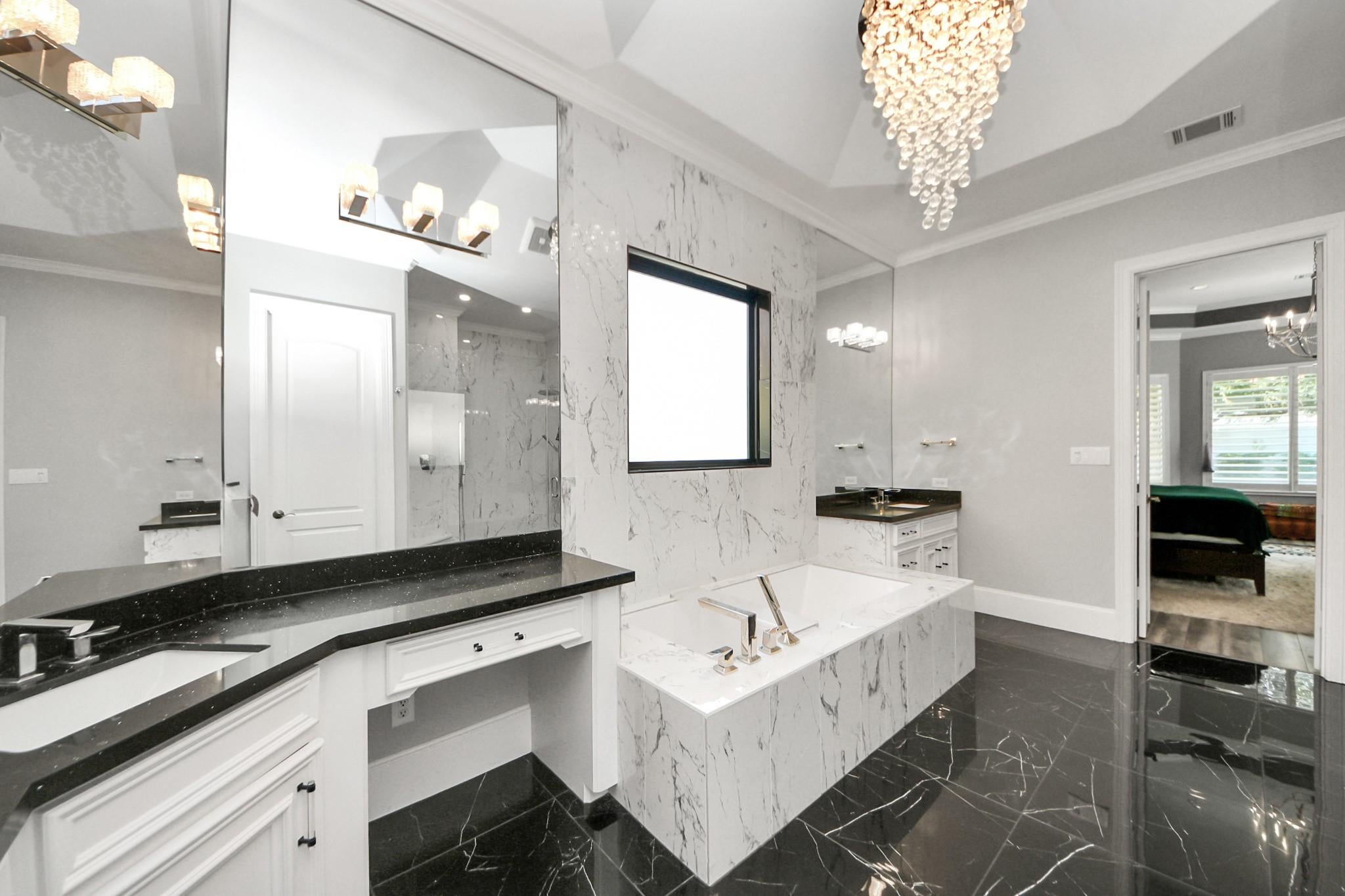 Missouri City, Texas, 77459, United States, 5 Bedrooms Bedrooms, ,4 BathroomsBathrooms,Residential,Active,1922655