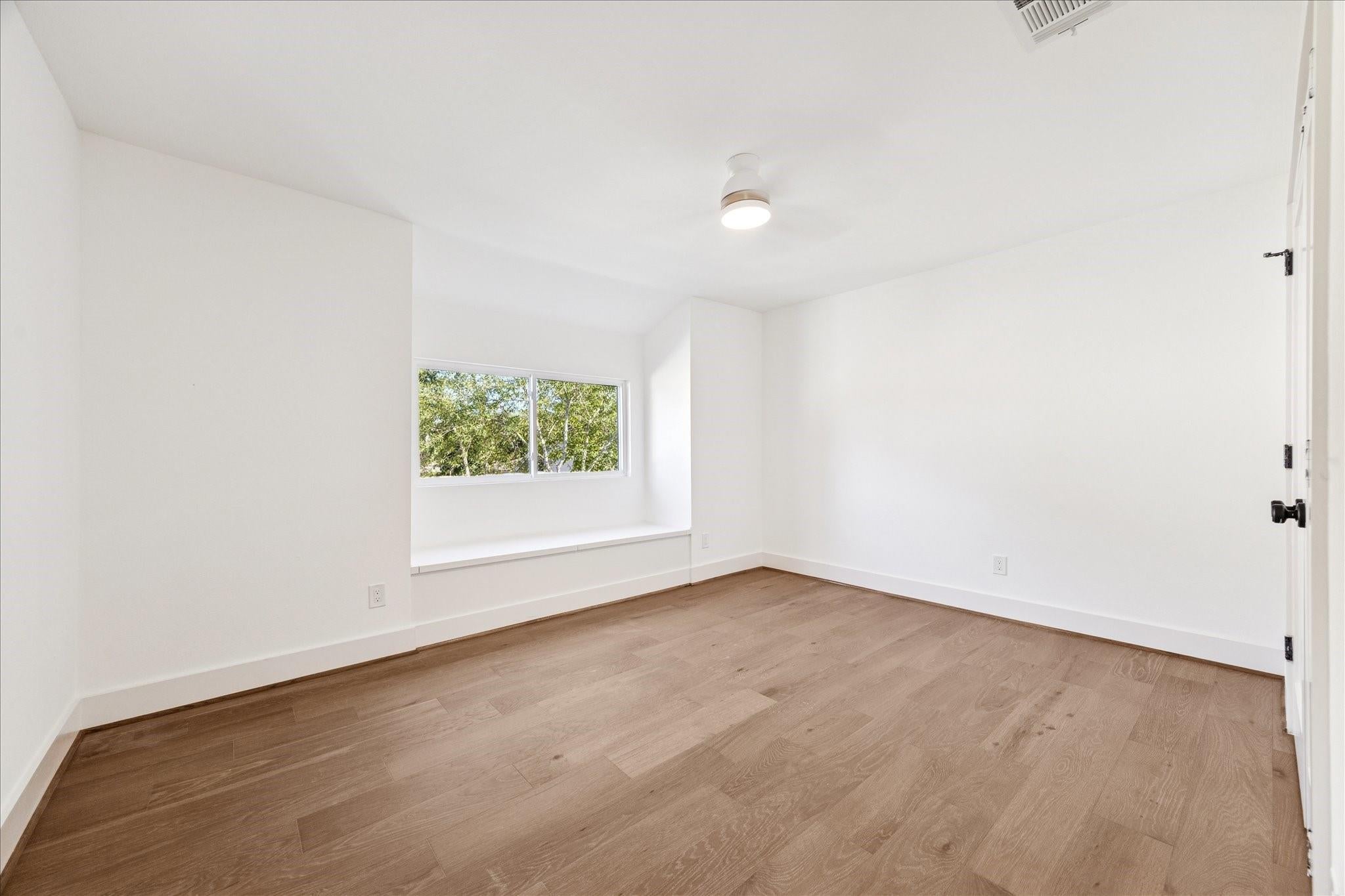 Houston, Texas, 77079, United States, 5 Bedrooms Bedrooms, ,4 BathroomsBathrooms,Residential,Active,1973310