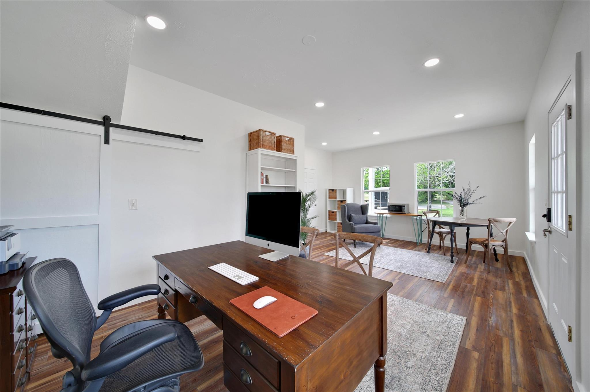 Montgomery, Texas, 77316, United States, 6 Bedrooms Bedrooms, ,8 BathroomsBathrooms,Residential,Active,1970955