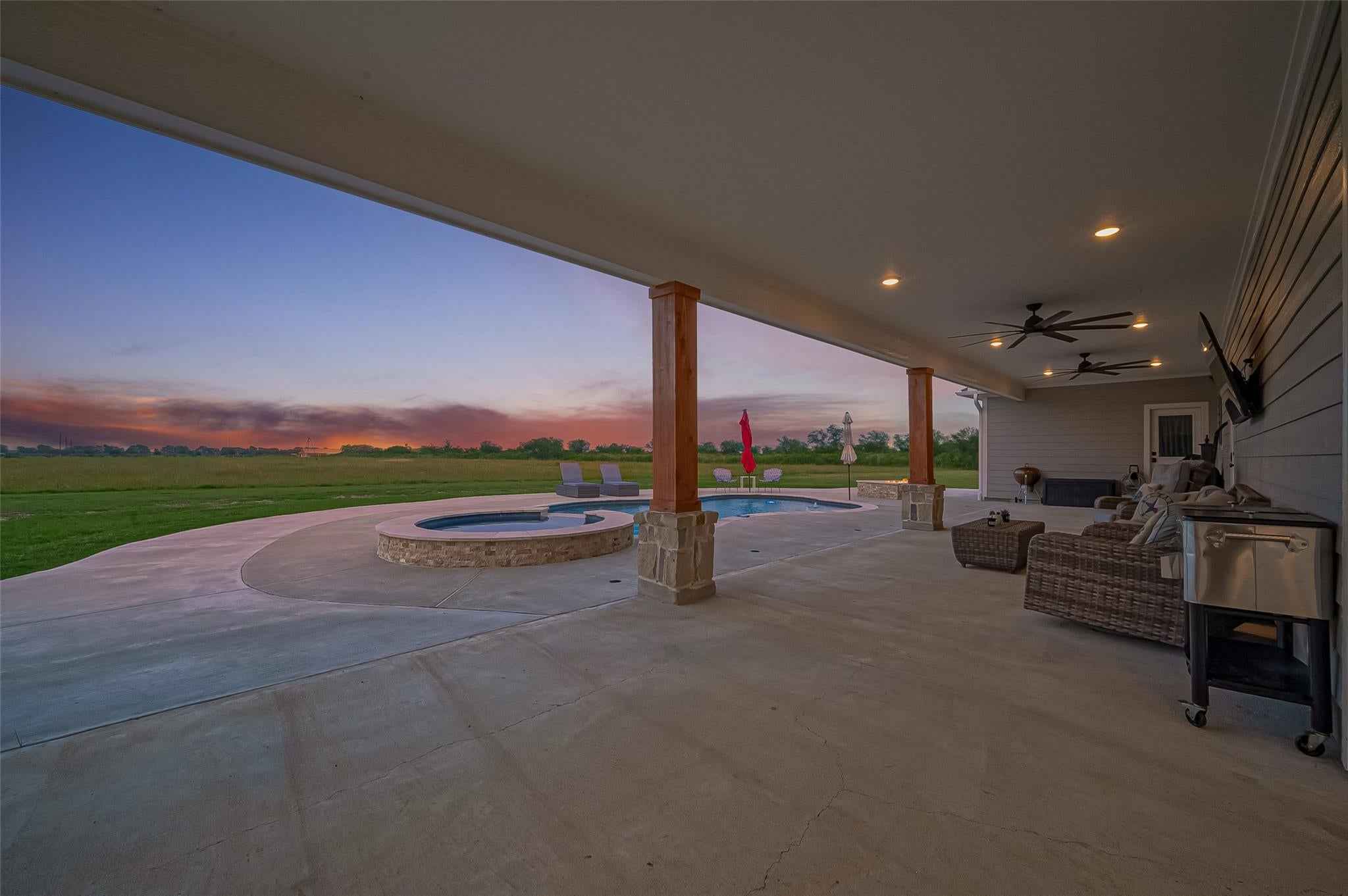 Guy, Texas, 77444, United States, 3 Bedrooms Bedrooms, ,3 BathroomsBathrooms,Residential,Active,1828702