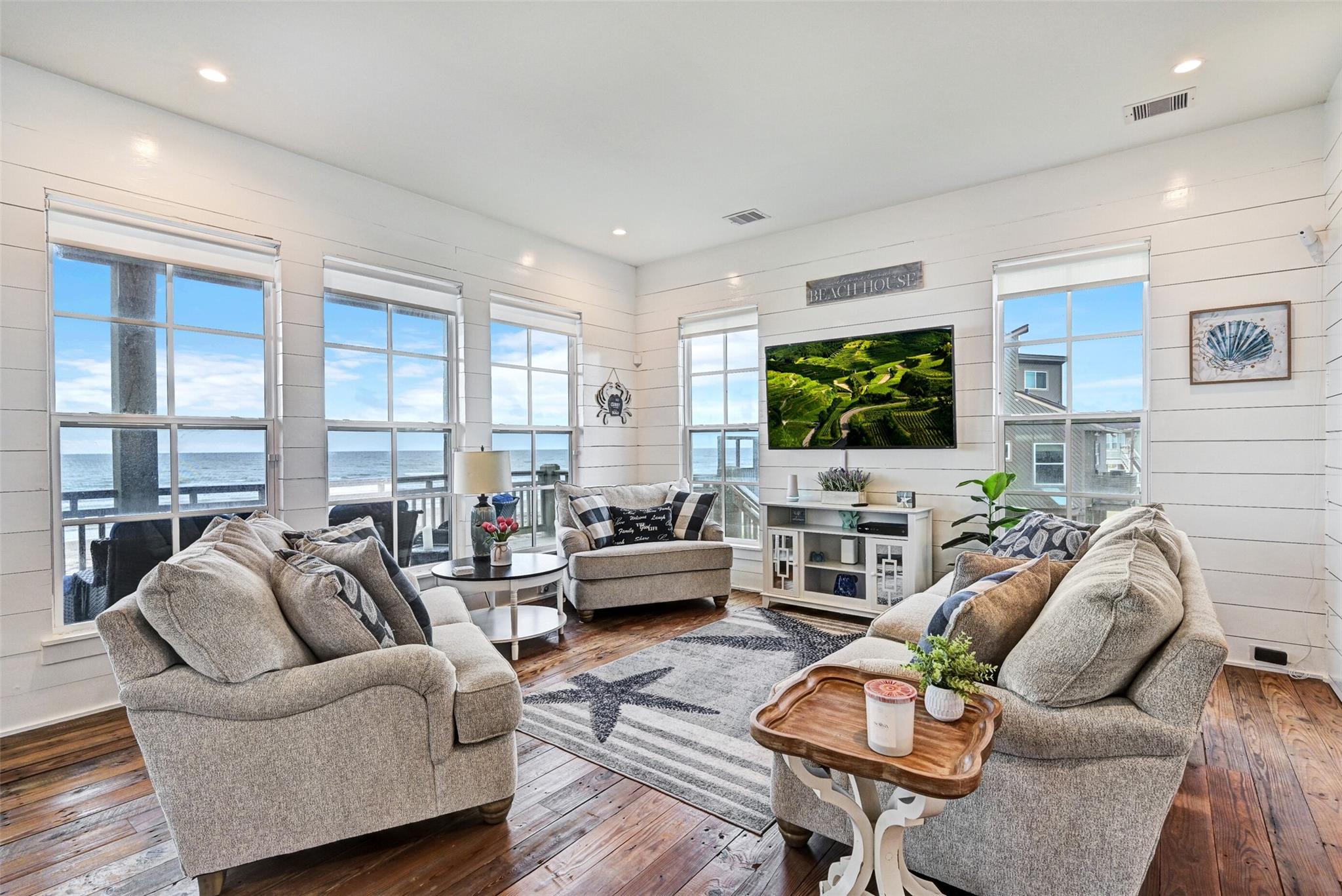 Galveston, Texas, 77554, United States, 3 Bedrooms Bedrooms, ,3 BathroomsBathrooms,Residential,Active,1880201