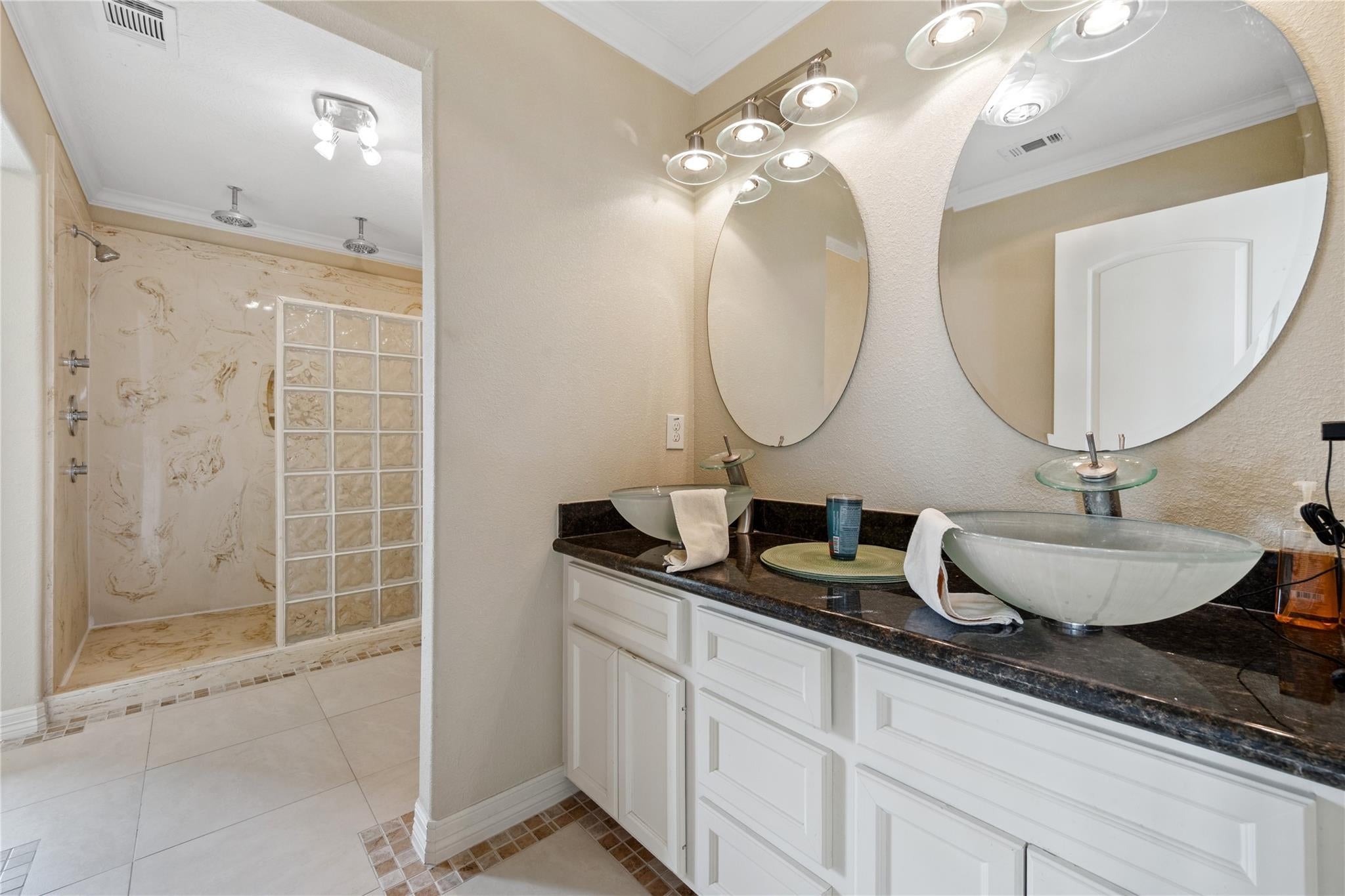 Baytown, Texas, 77520, United States, 3 Bedrooms Bedrooms, ,3 BathroomsBathrooms,Residential,Active,1824556