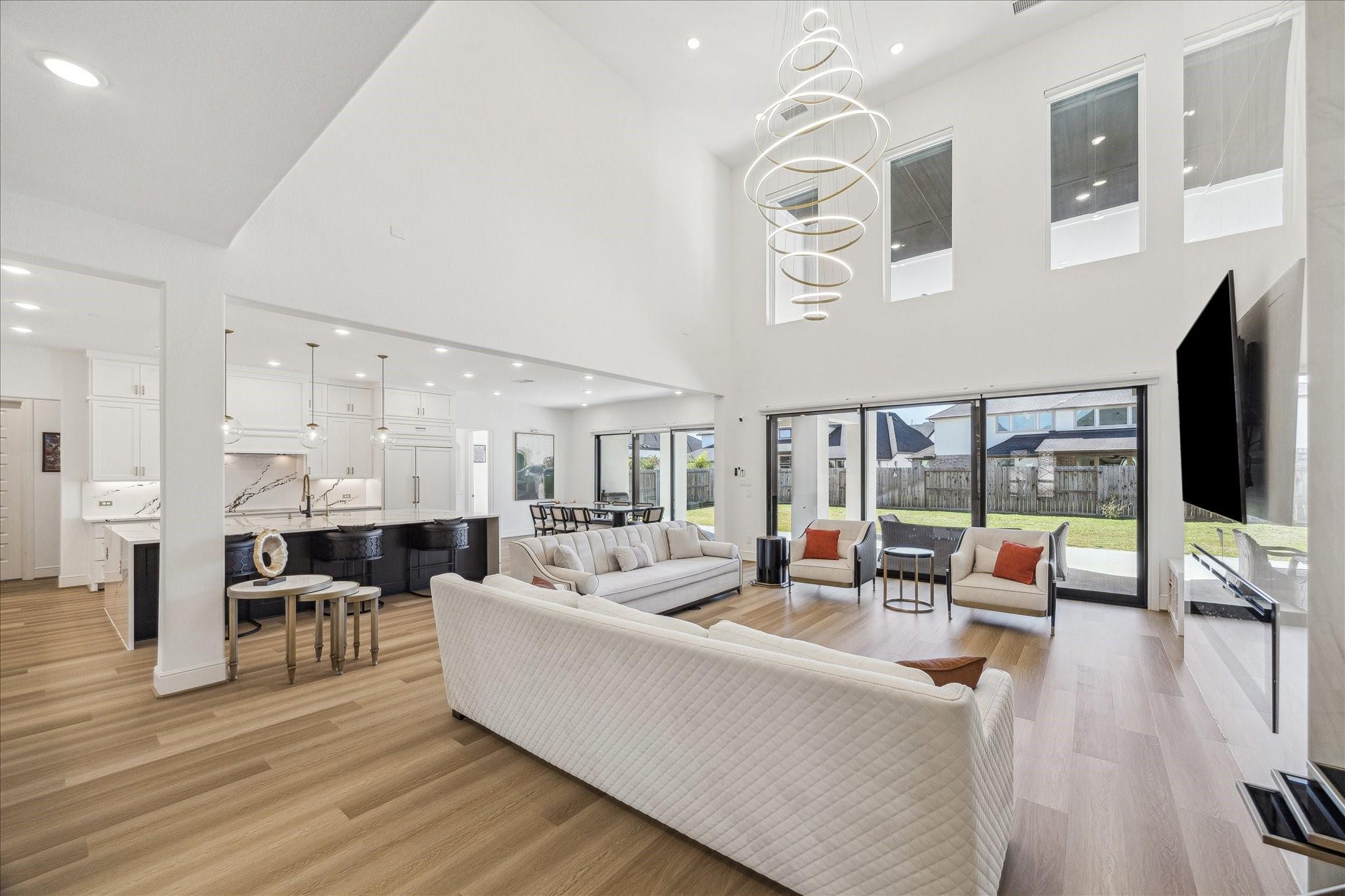 Sugar Land, Texas, 77459, United States, 5 Bedrooms Bedrooms, ,6 BathroomsBathrooms,Residential,Active,2012474