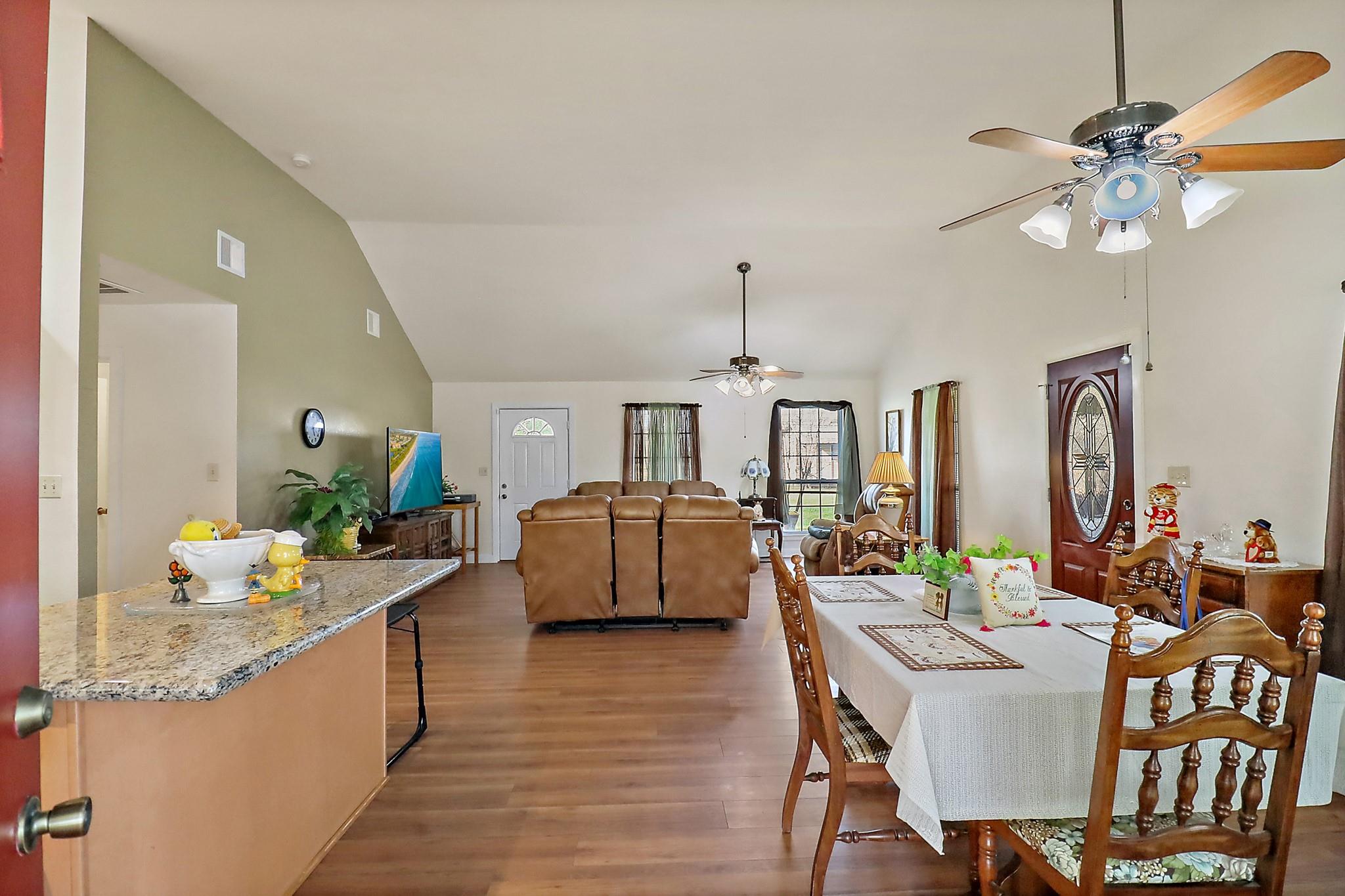 Crosby, Texas, 77532, United States, 4 Bedrooms Bedrooms, ,2 BathroomsBathrooms,Residential,Active,2003559