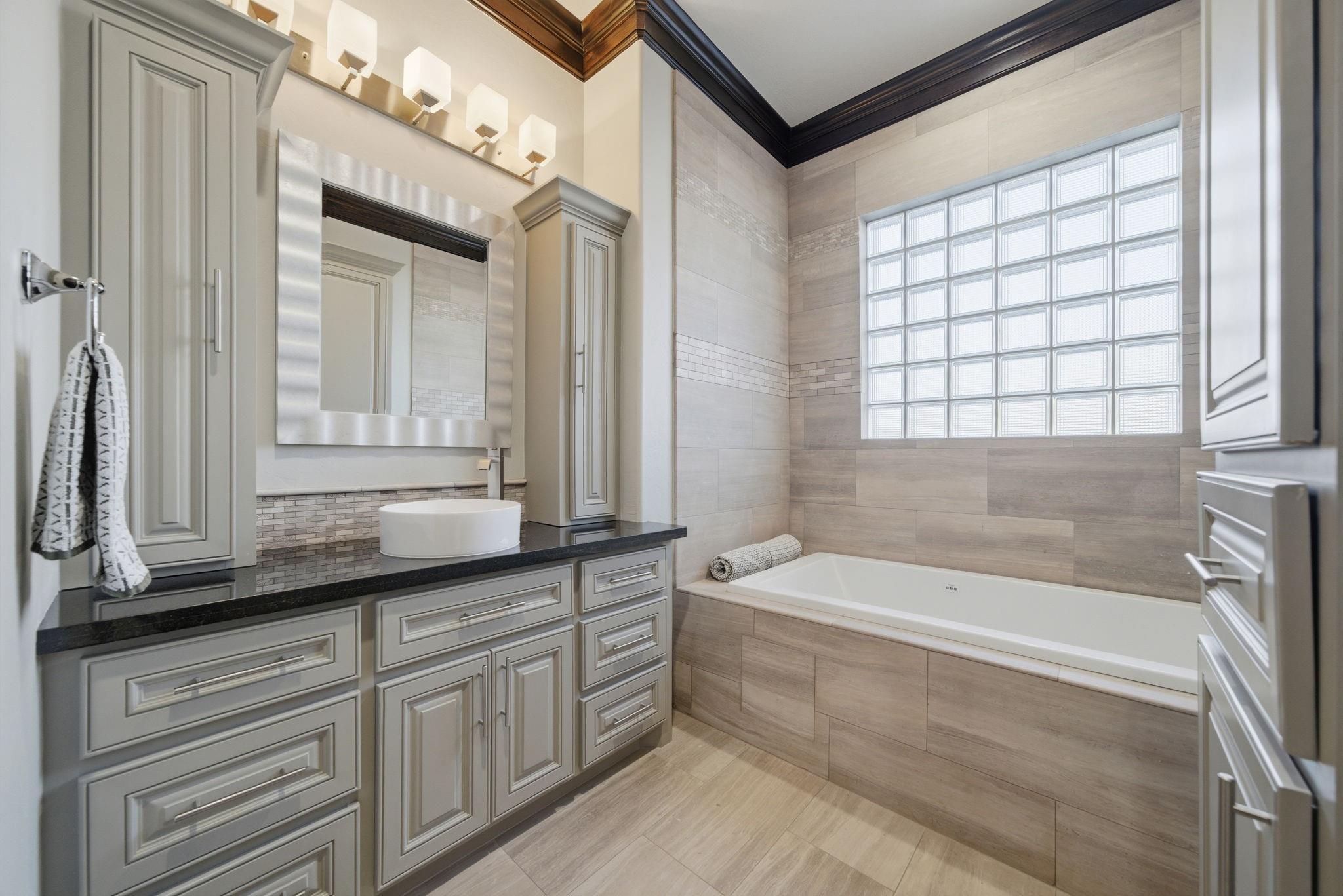 Tomball, Texas, 77377, United States, 4 Bedrooms Bedrooms, ,6 BathroomsBathrooms,Residential,Active,1973350