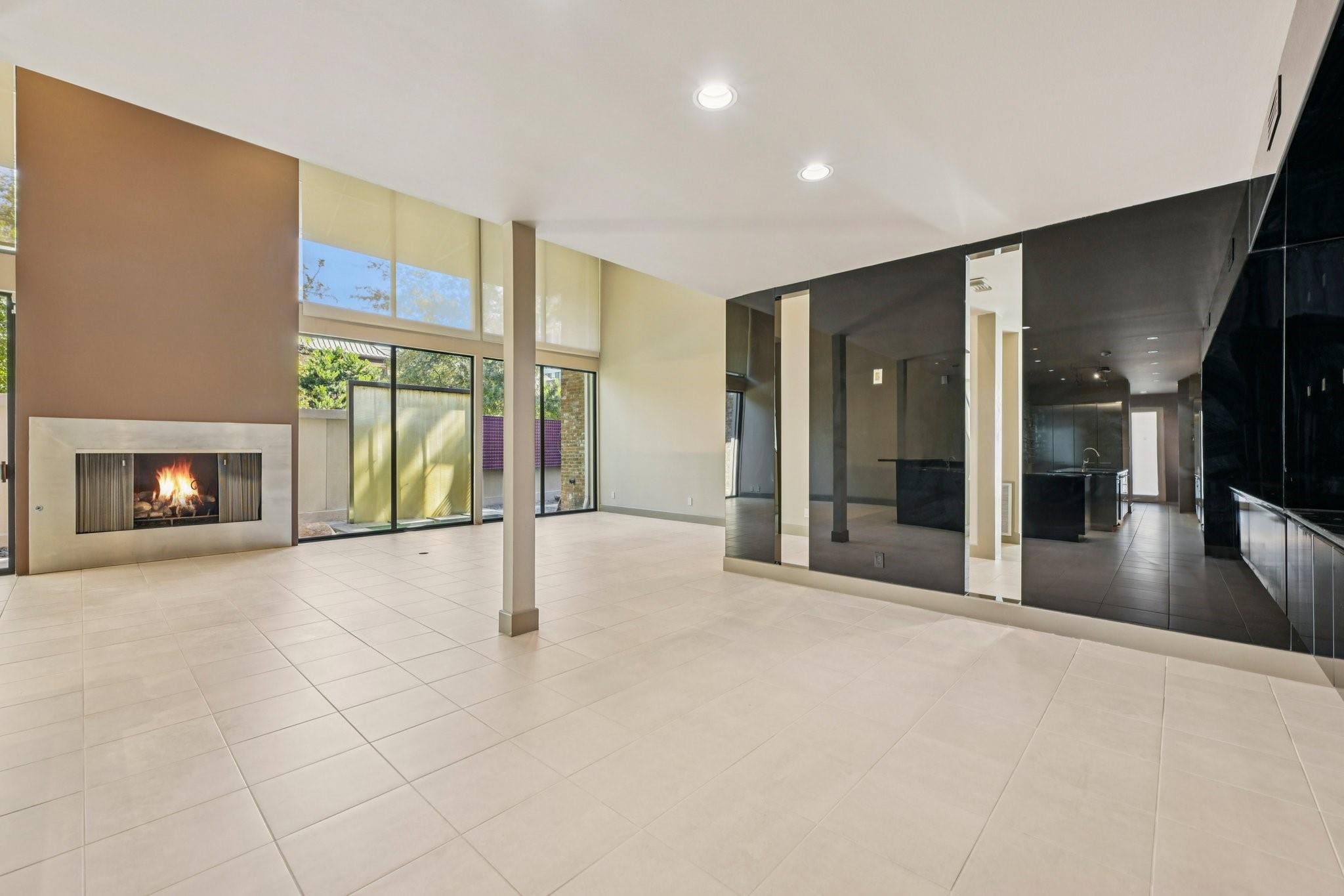 Houston, Texas, 77027, United States, 3 Bedrooms Bedrooms, ,4 BathroomsBathrooms,Residential,Active,1969670