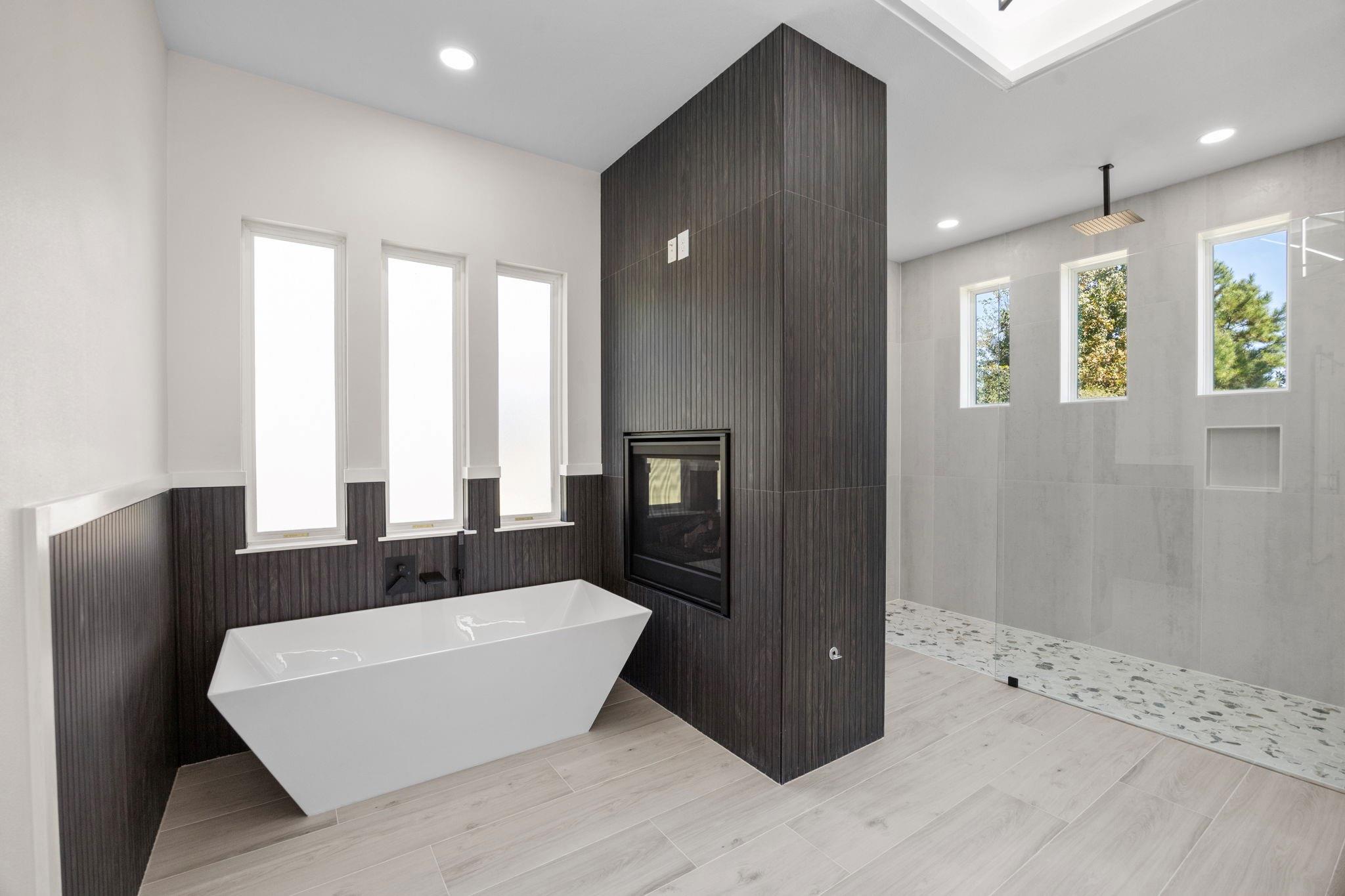 Montgomery, Texas, 77316, United States, 4 Bedrooms Bedrooms, ,4 BathroomsBathrooms,Residential,Active,1962179