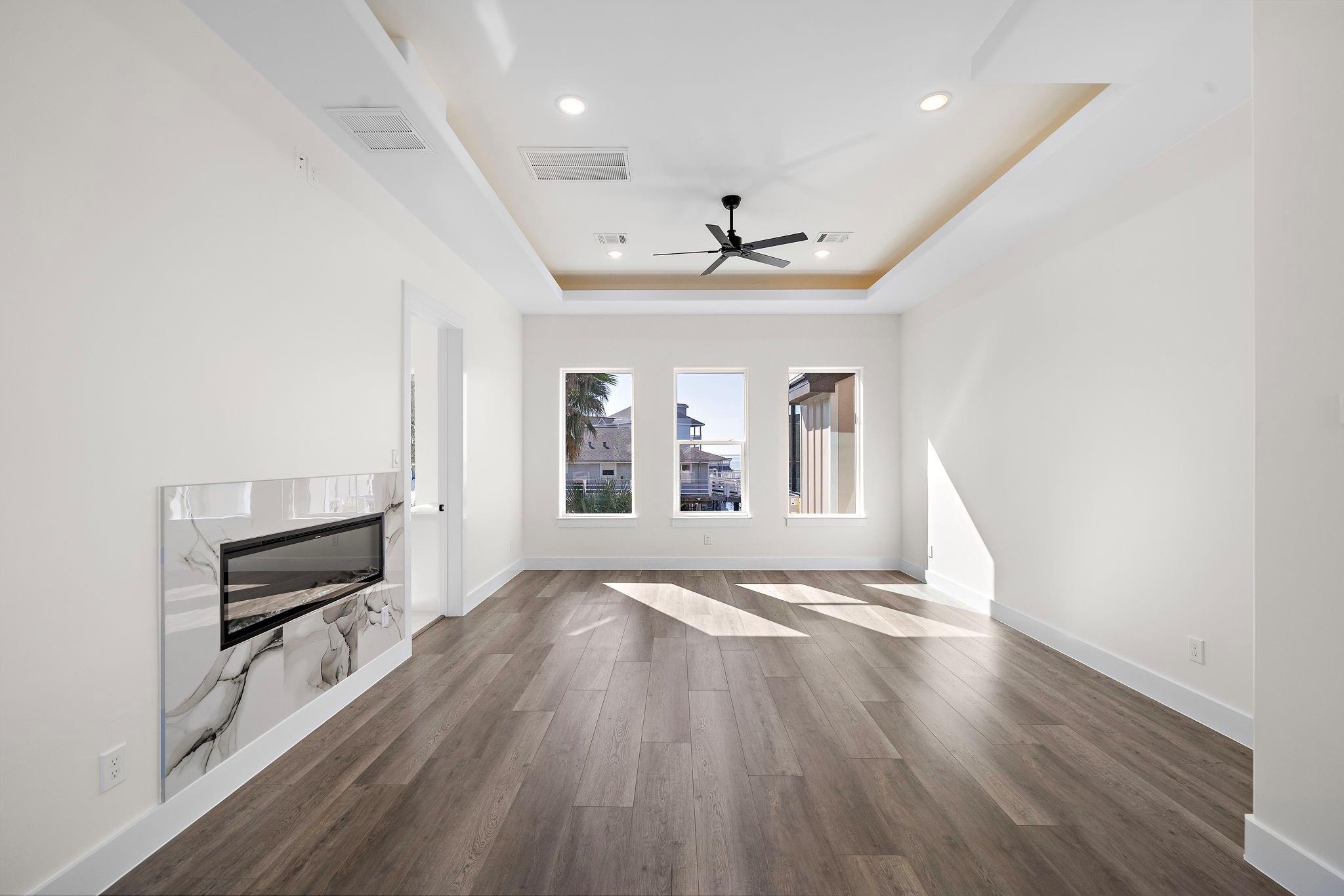 Tiki Island, Texas, 77554, United States, 4 Bedrooms Bedrooms, ,4 BathroomsBathrooms,Residential,Active,1962240