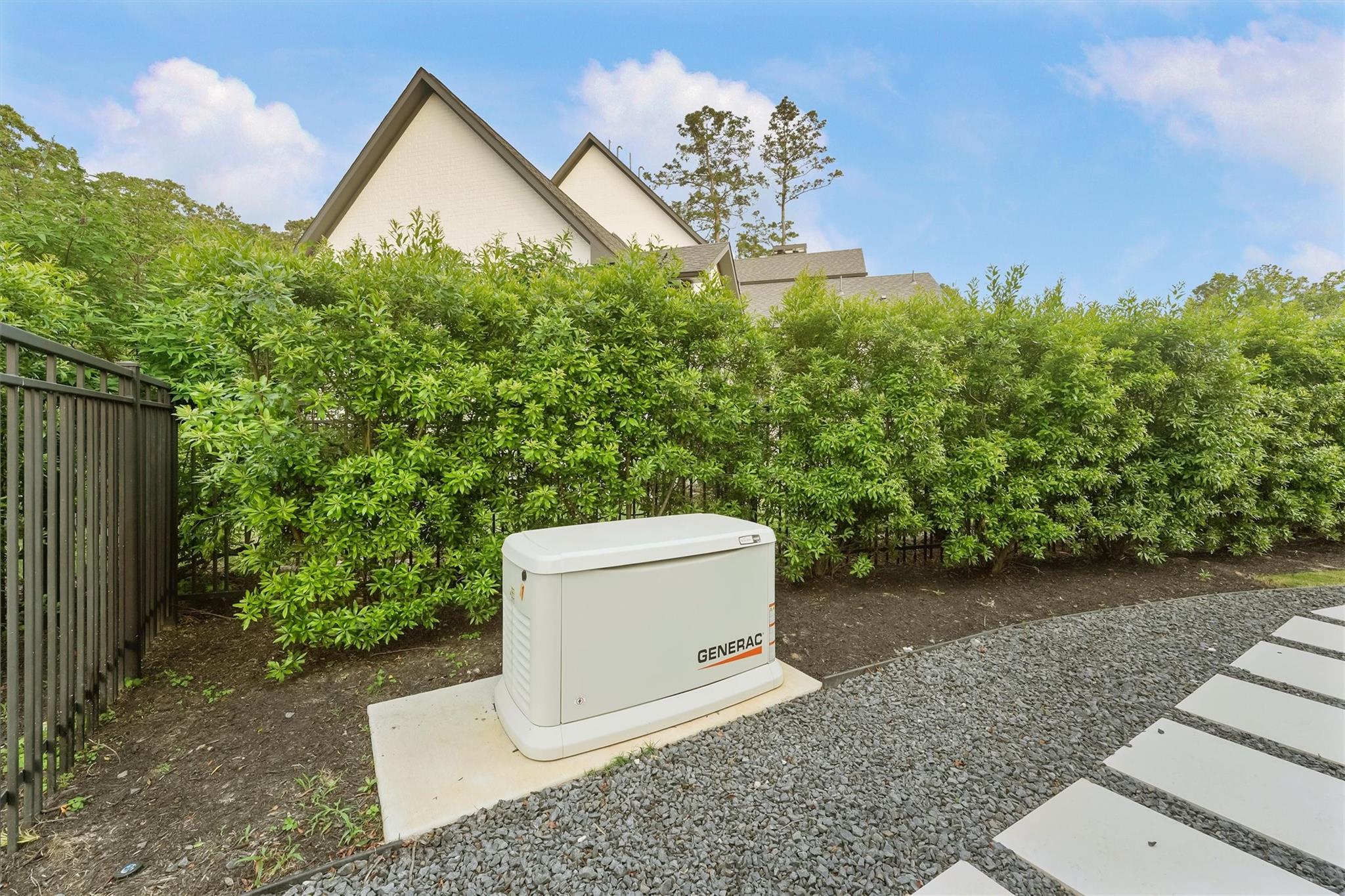 Montgomery, Texas, 77316, United States, 4 Bedrooms Bedrooms, ,6 BathroomsBathrooms,Residential,Active,1972157