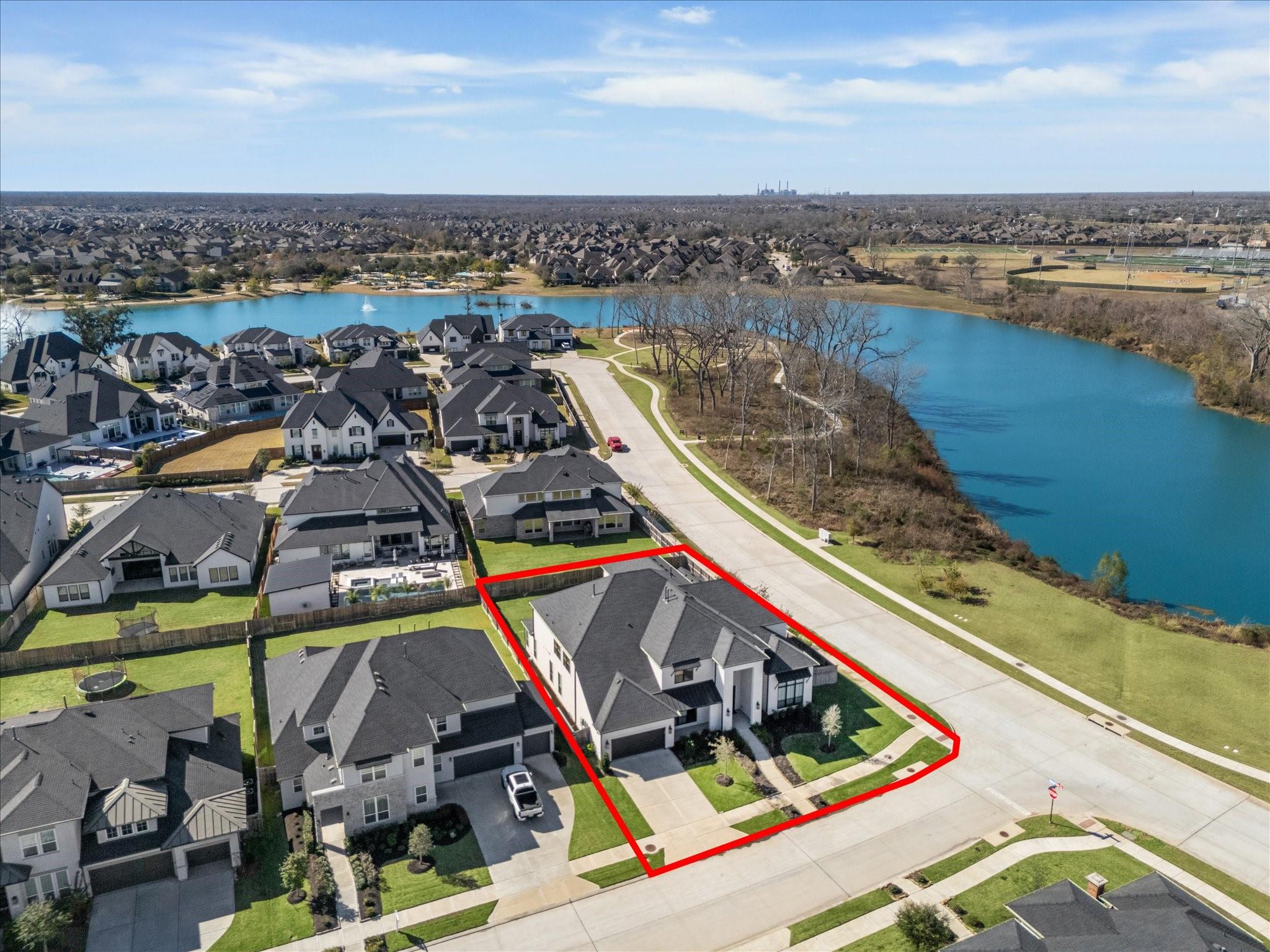 Sugar Land, Texas, 77459, United States, 5 Bedrooms Bedrooms, ,6 BathroomsBathrooms,Residential,Active,2012474