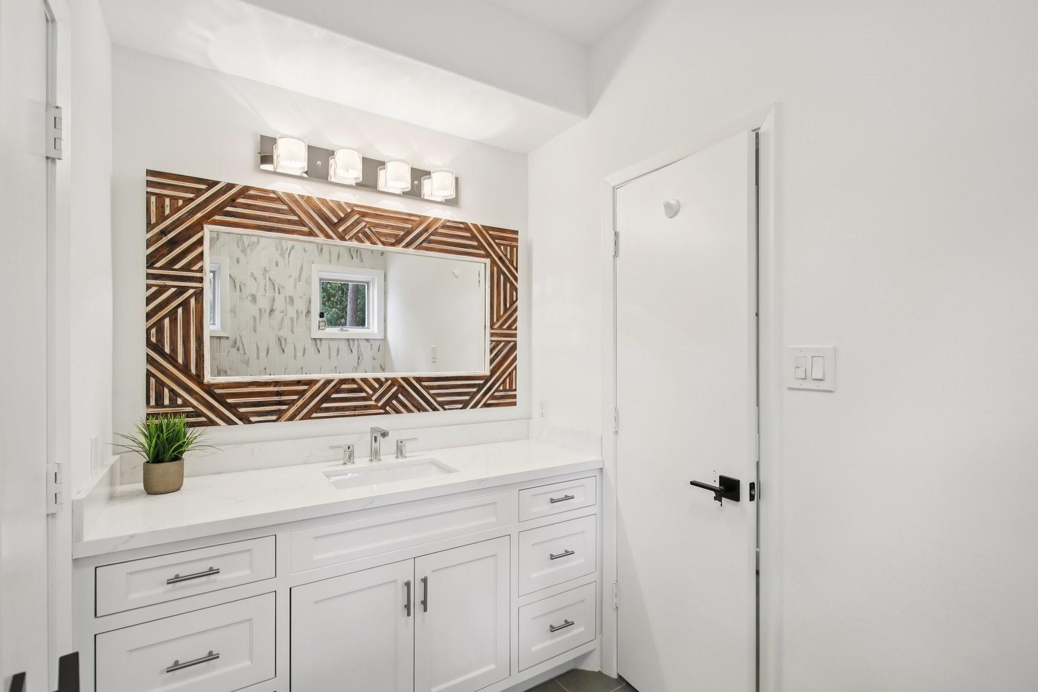 Houston, Texas, 77079, United States, 5 Bedrooms Bedrooms, ,6 BathroomsBathrooms,Residential,Active,1960174