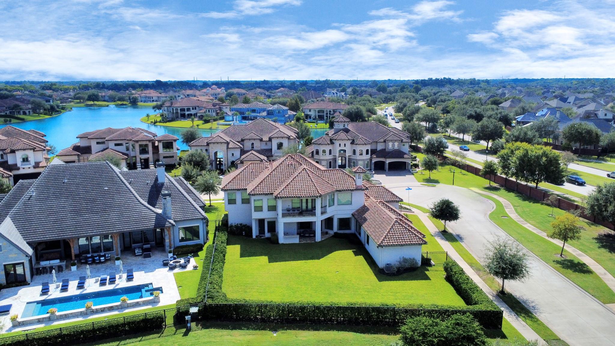 Sugar Land, Texas, 77479, United States, 5 Bedrooms Bedrooms, ,6 BathroomsBathrooms,Residential,Active,1992262