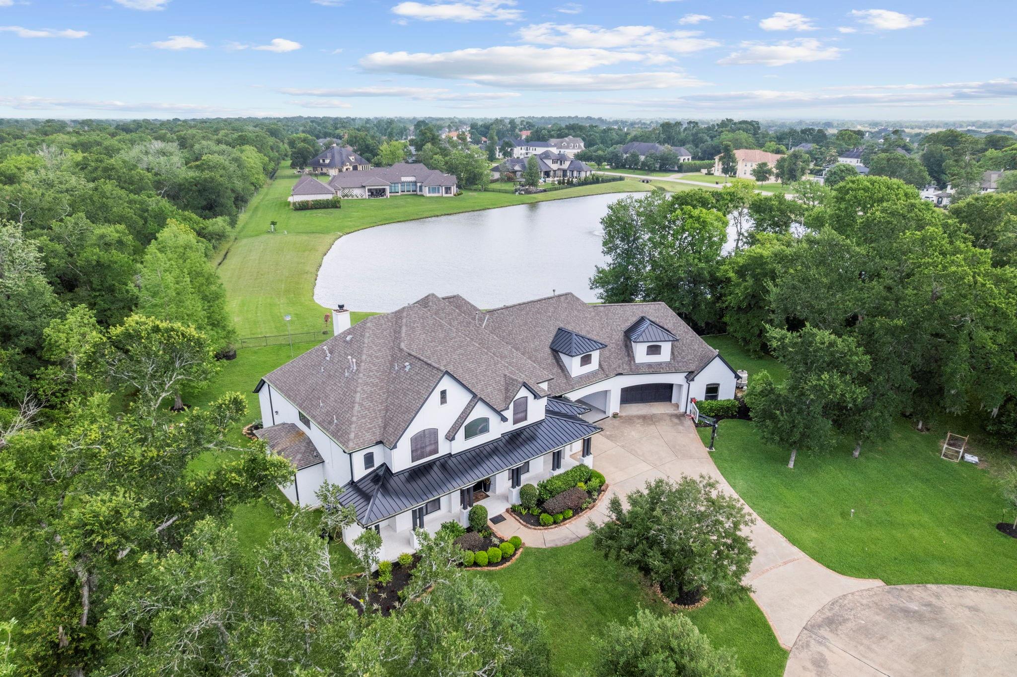 Richmond, Texas, 77469, United States, 5 Bedrooms Bedrooms, ,6 BathroomsBathrooms,Residential,Active,1798130