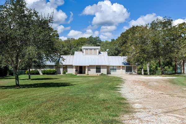 12 CREEKWOOD DR, SCHULENBURG, TX 78956 - Image 1