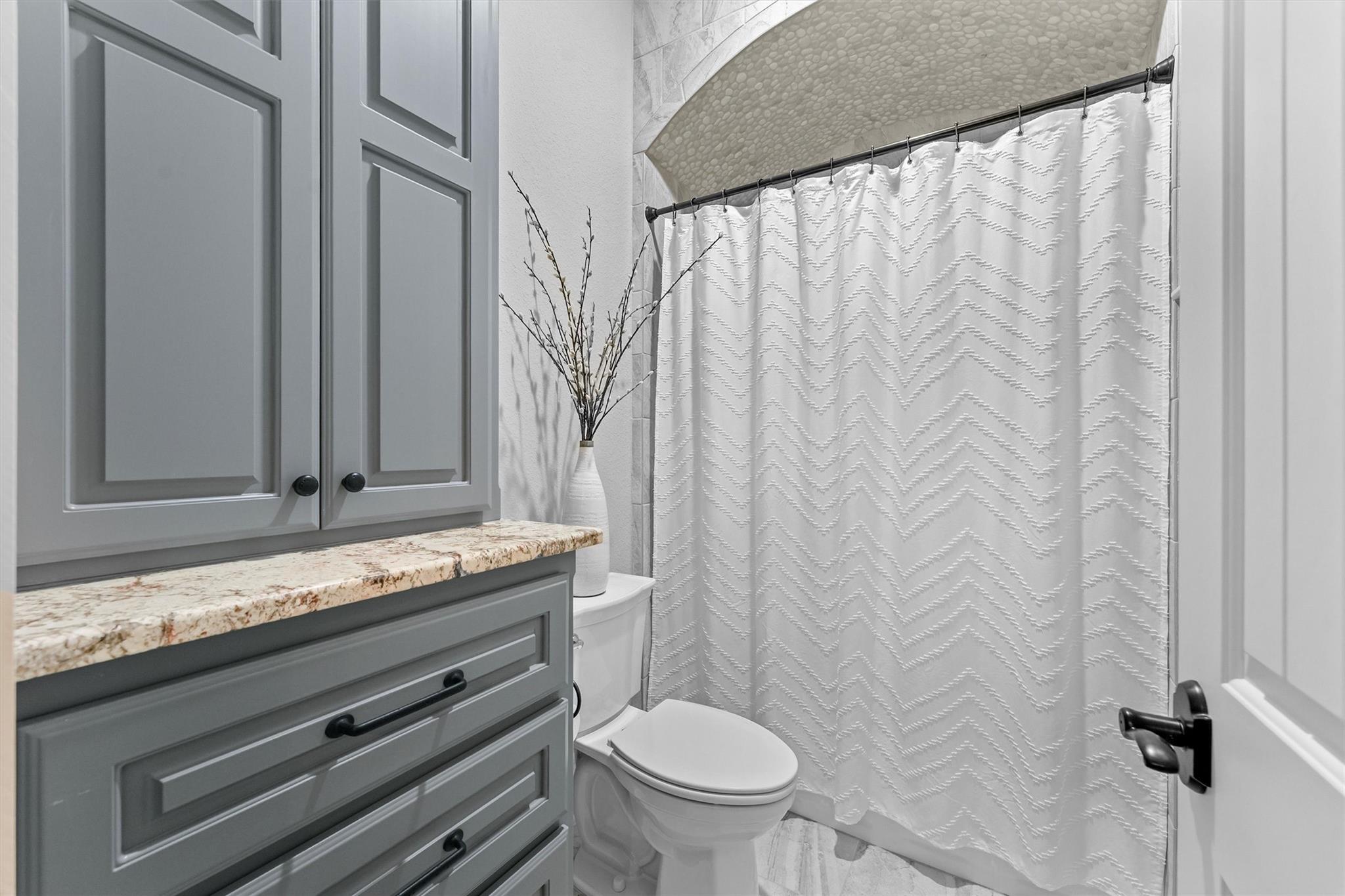 Montgomery, Texas, 77316, United States, 4 Bedrooms Bedrooms, ,3 BathroomsBathrooms,Residential,Active,1953985