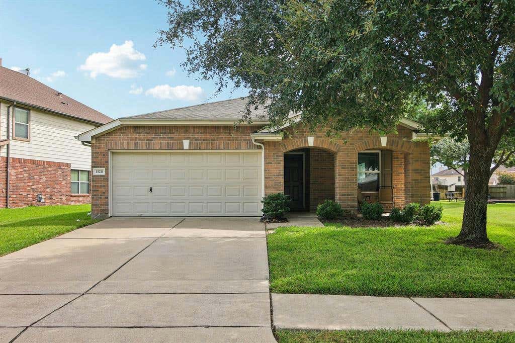 15214 THISTLE ROCK LN, CYPRESS, TX 77429, photo 1 of 40