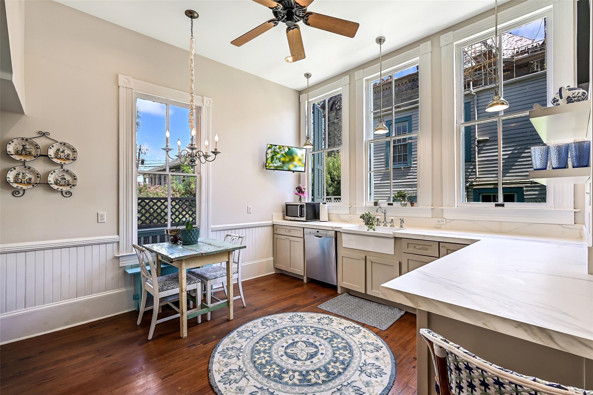 Galveston, Texas, 77550, United States, 6 Bedrooms Bedrooms, ,4 BathroomsBathrooms,Residential,Active,1899876