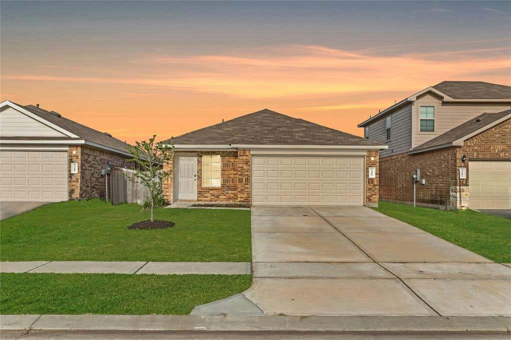 14687 CANYON PINES LN, NEW CANEY, TX 77357, photo 1 of 31