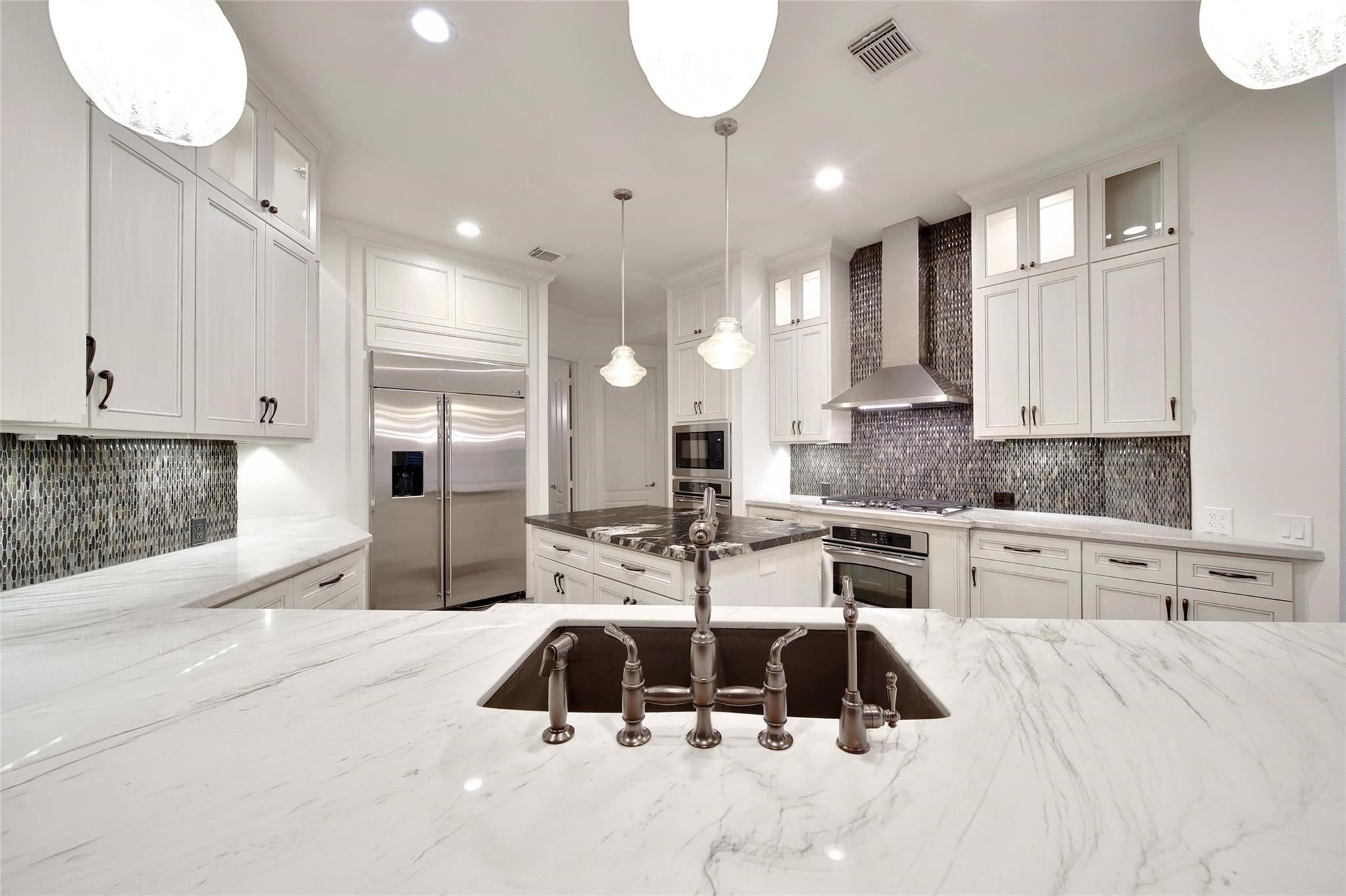 Katy, Texas, 77494, United States, 5 Bedrooms Bedrooms, ,6 BathroomsBathrooms,Residential,Active,1953646