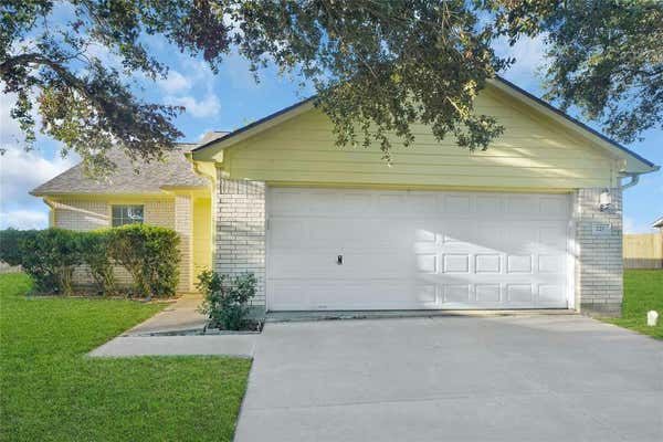 221 SILVER MIST CIR, DICKINSON, TX 77539 - Image 1