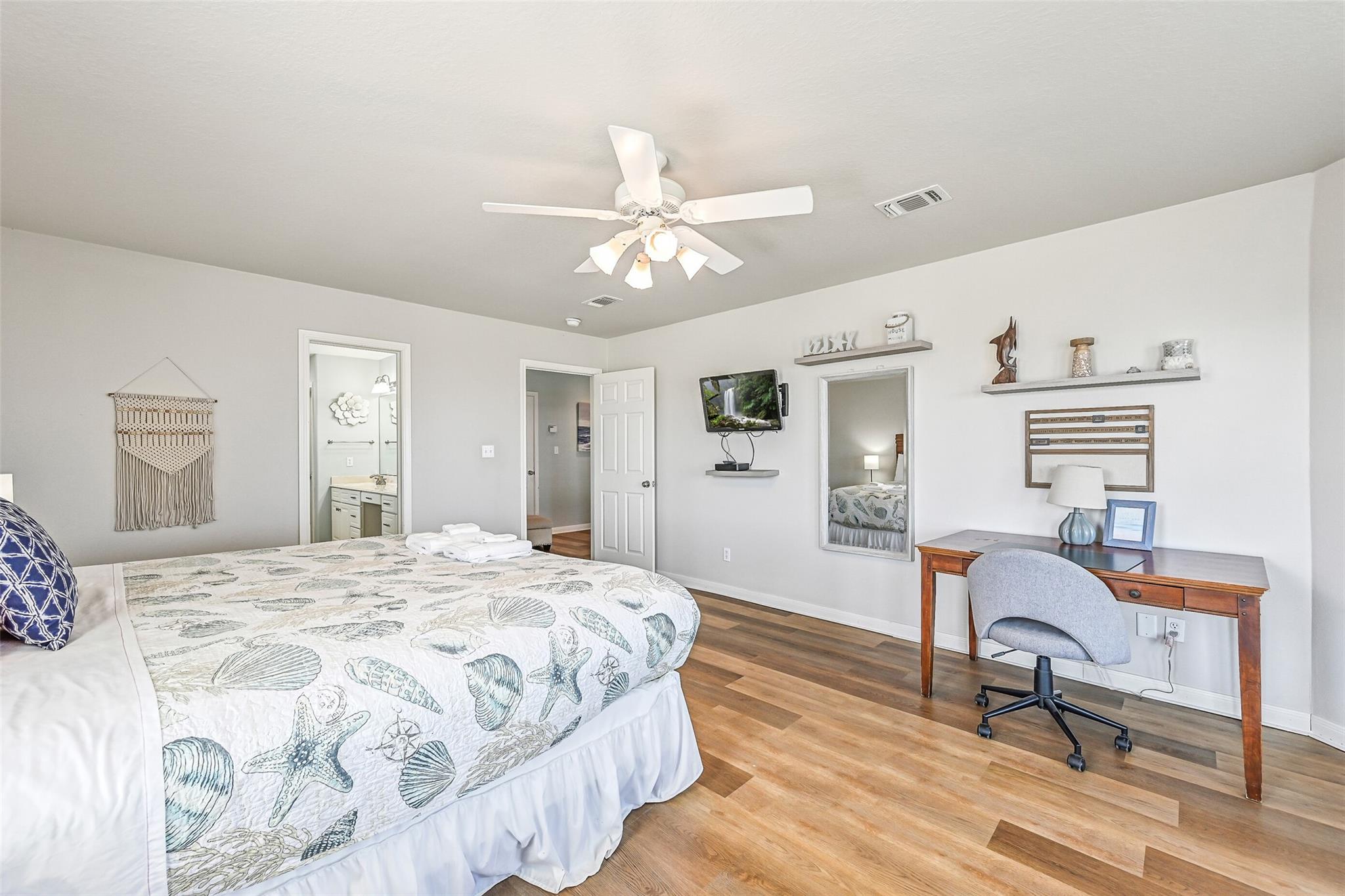 Galveston, Texas, 77554, United States, 4 Bedrooms Bedrooms, ,4 BathroomsBathrooms,Residential,Active,1954414