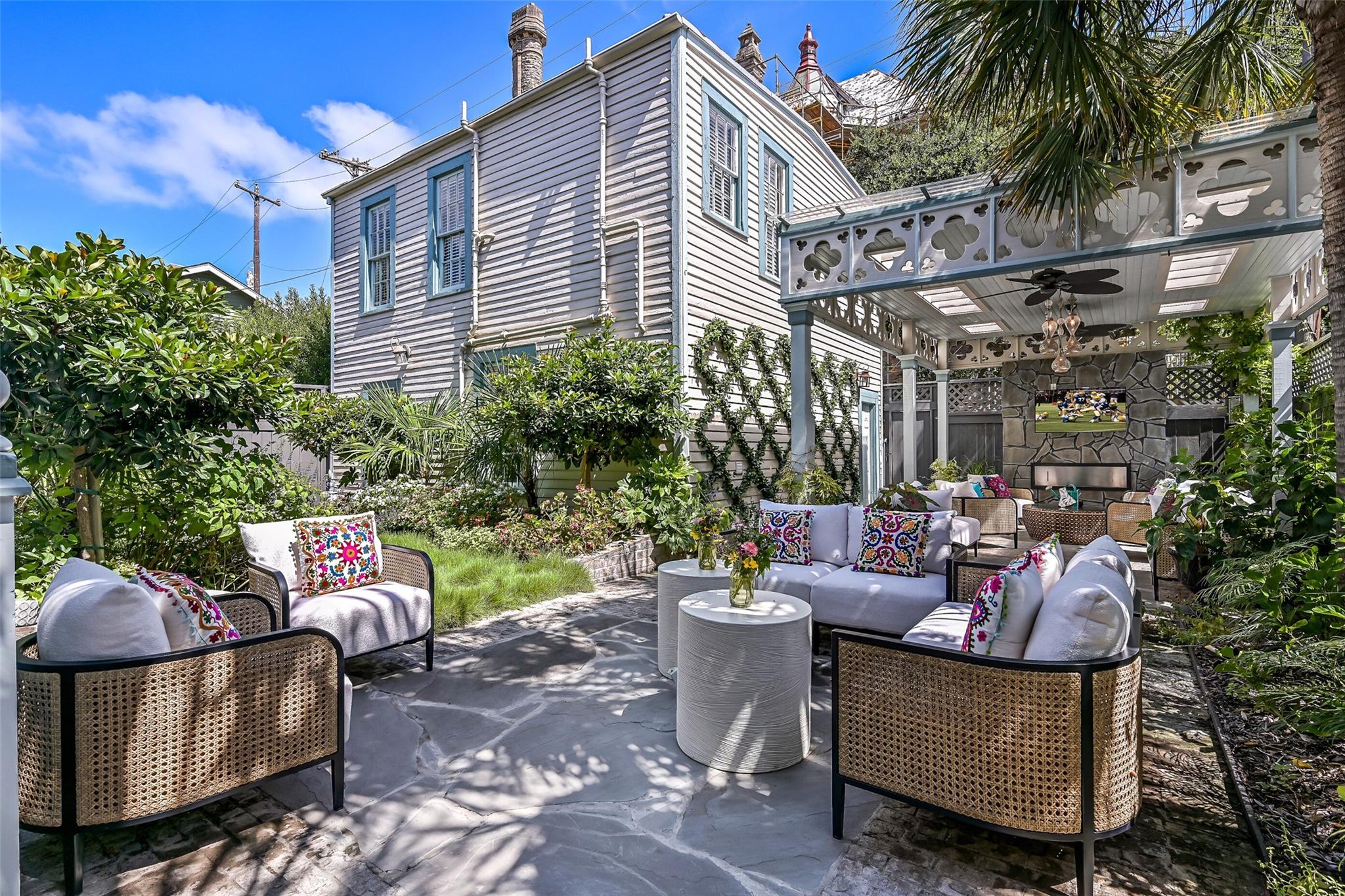 Galveston, Texas, 77550, United States, 6 Bedrooms Bedrooms, ,4 BathroomsBathrooms,Residential,Active,1899876