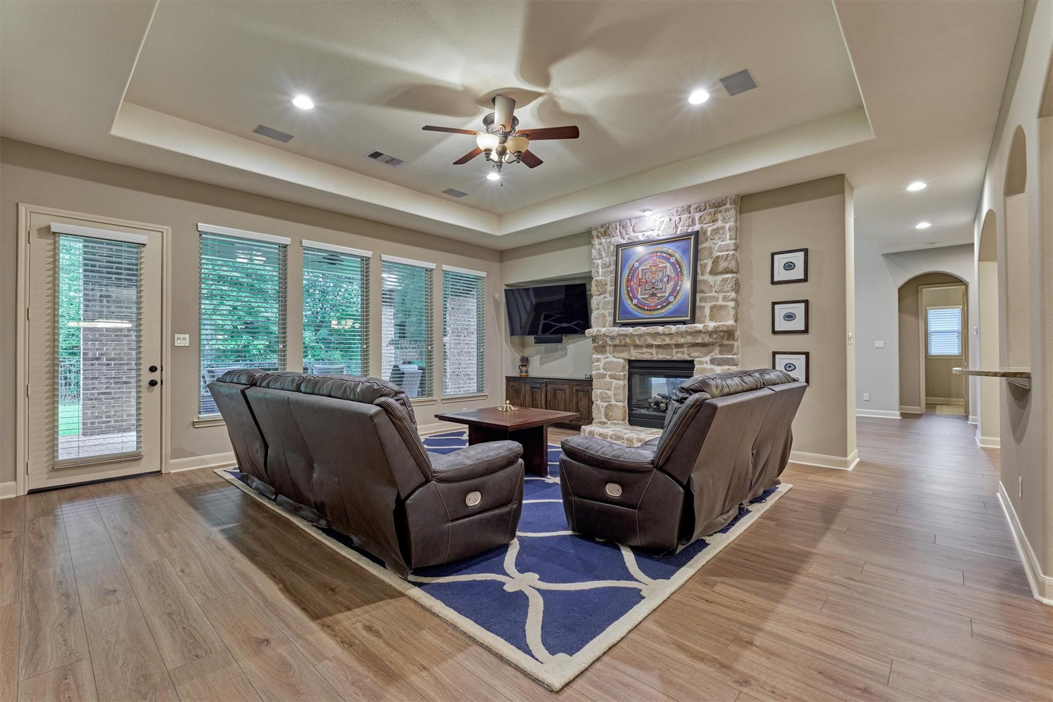 Montgomery, Texas, 77316, United States, 5 Bedrooms Bedrooms, ,4 BathroomsBathrooms,Residential,Active,1927663