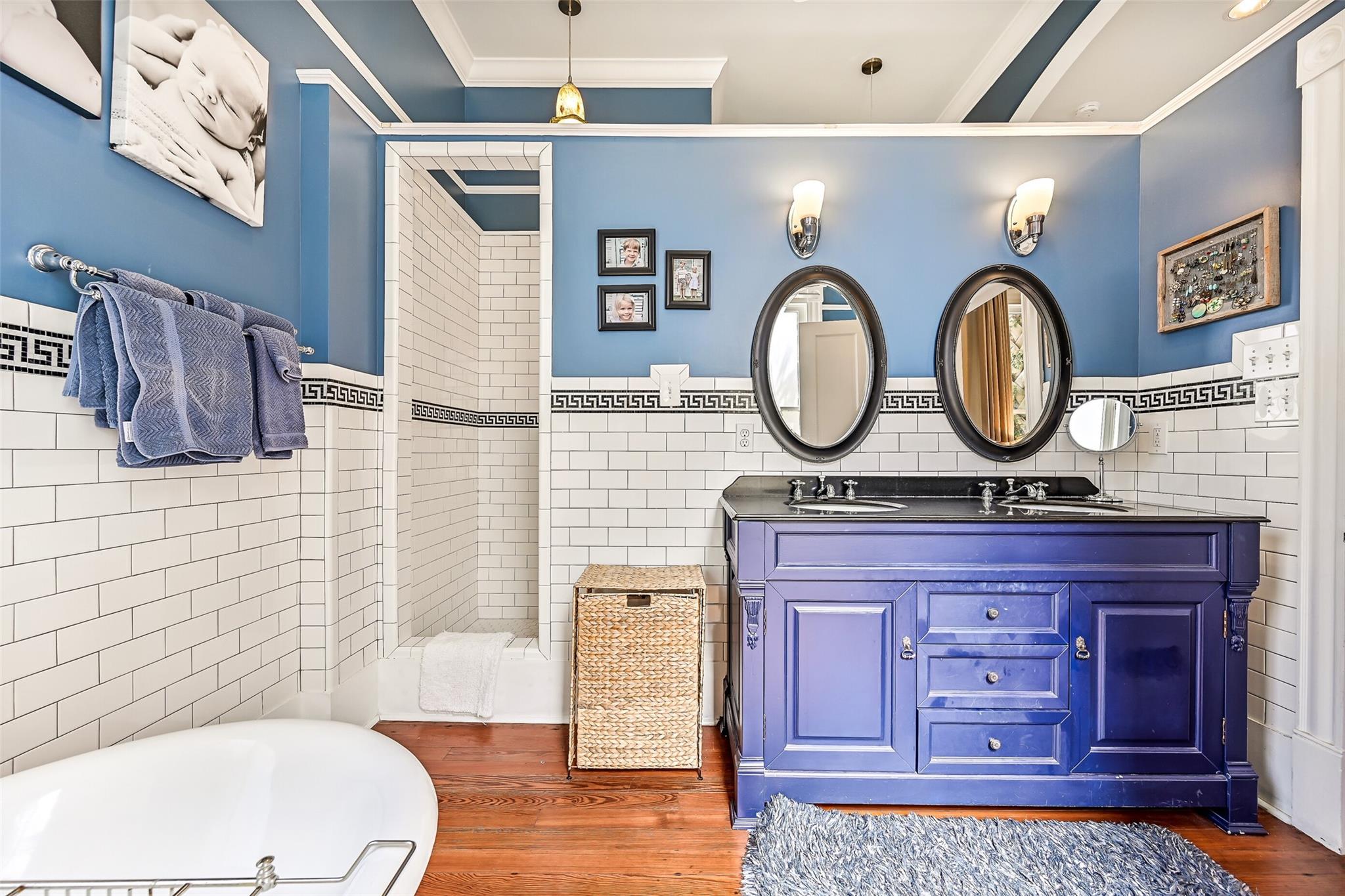 Galveston, Texas, 77550, United States, 6 Bedrooms Bedrooms, ,4 BathroomsBathrooms,Residential,Active,1899876