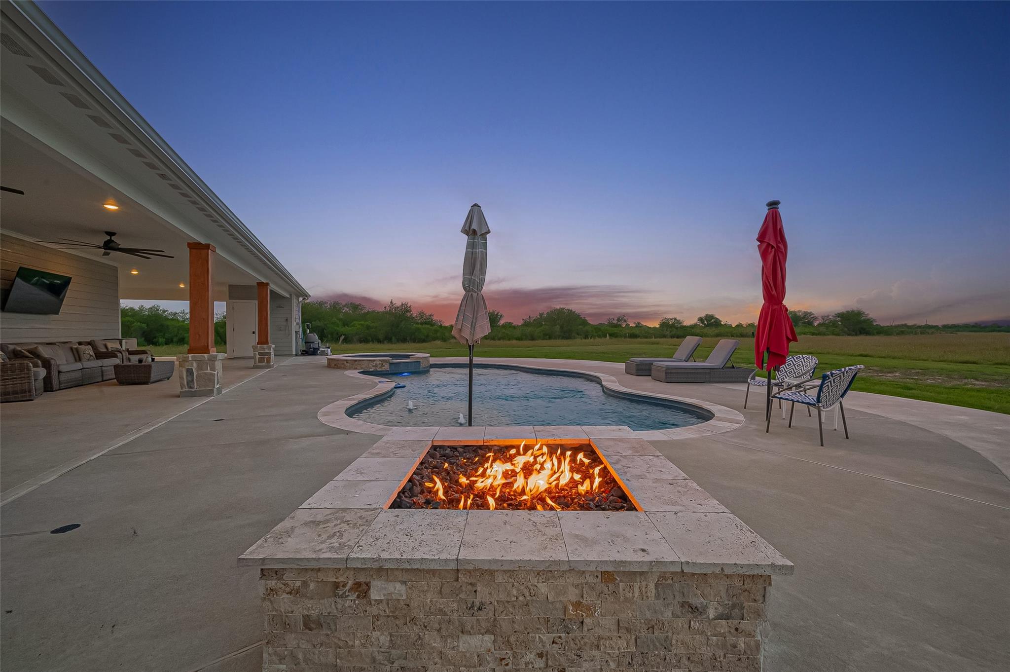 Guy, Texas, 77444, United States, 3 Bedrooms Bedrooms, ,3 BathroomsBathrooms,Residential,Active,1828702