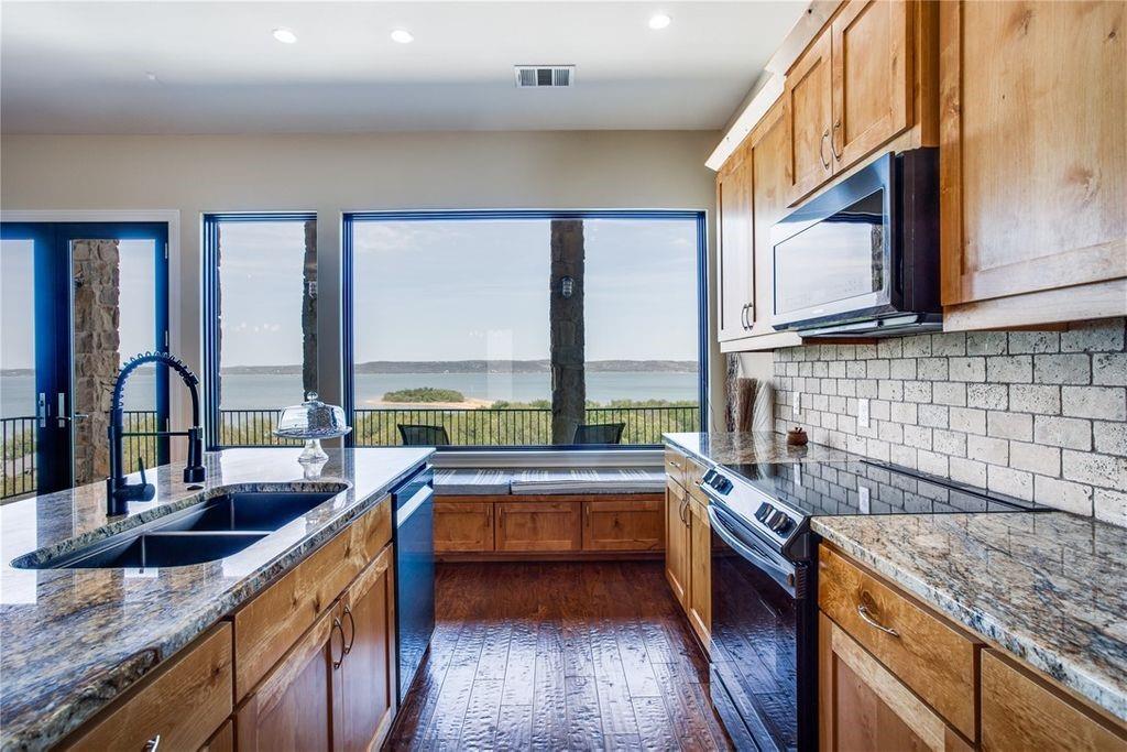 Burnet, Texas, 78611, United States, ,4 BathroomsBathrooms,Residential,Active,1702915