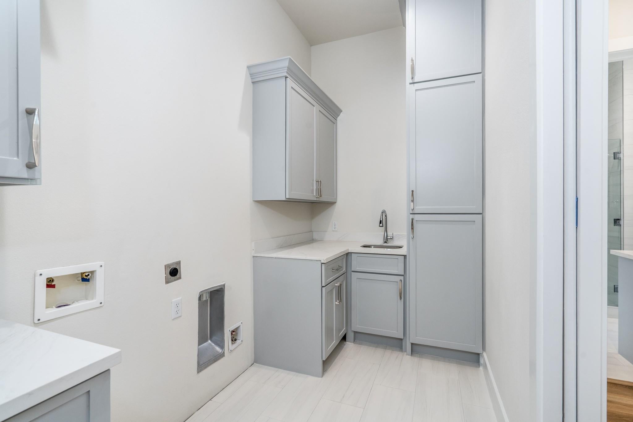 Houston, Texas, 77018, United States, 4 Bedrooms Bedrooms, ,5 BathroomsBathrooms,Residential,Active,1999925